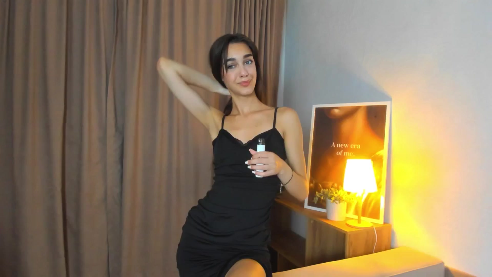 Gallery image thumbnail from Jeniferr_Star's myfreecams stream on, 07/13/2025, 21:17 image 15 of 20