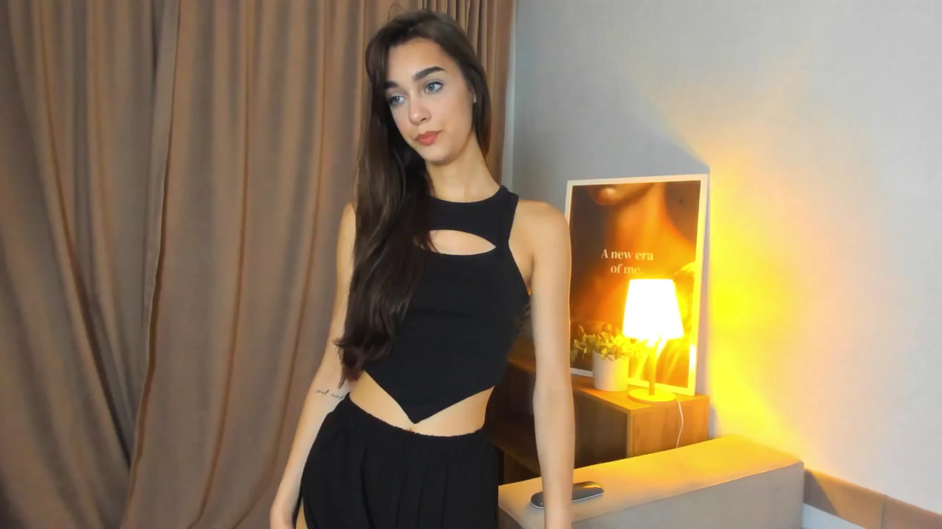 Gallery image thumbnail from Jeniferr_Star's myfreecams stream on, 07/14/2025, 21:14 image 10 of 20