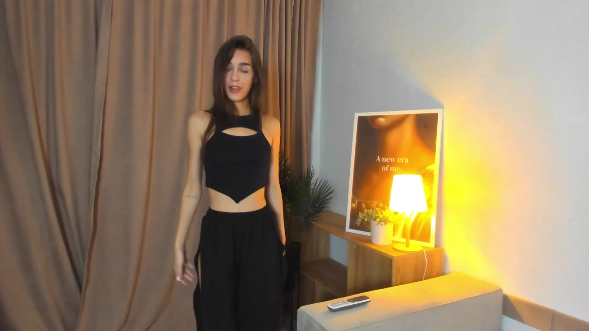 Gallery image thumbnail from Jeniferr_Star's myfreecams stream on, 07/14/2025, 21:14 image 5 of 20