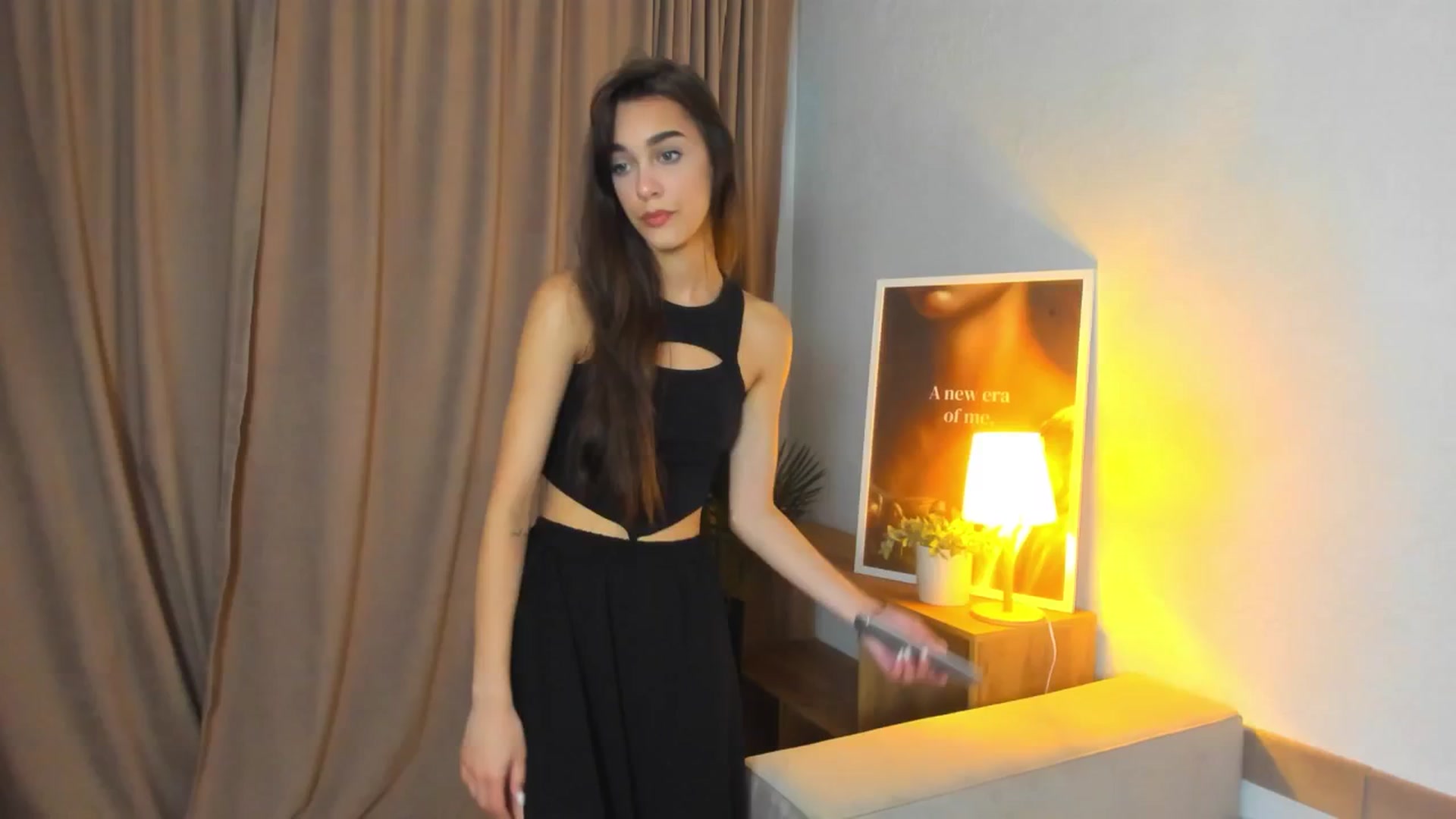Gallery image thumbnail from Jeniferr_Star's myfreecams stream on, 07/14/2025, 21:14 image 9 of 20