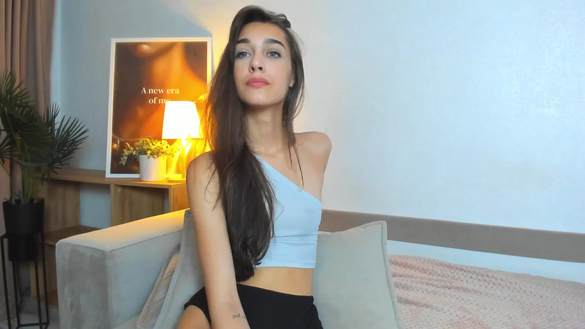 Gallery image thumbnail from Jeniferr_Star's myfreecams stream on, 07/16/2025, 01:23 image 15 of 20