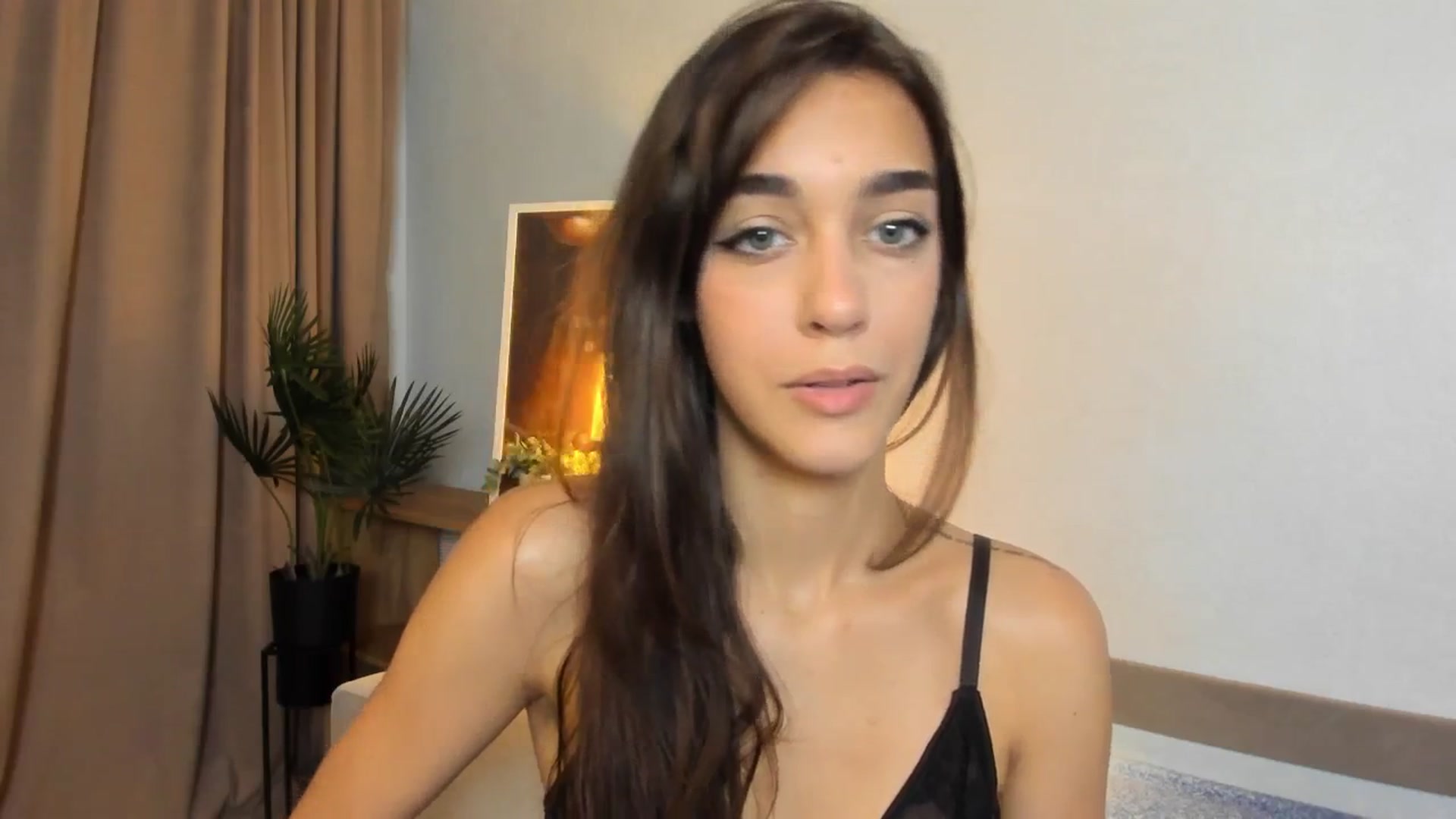 Gallery image thumbnail from Jeniferr_Star's myfreecams stream on, 07/20/2025, 24:03 image 15 of 20