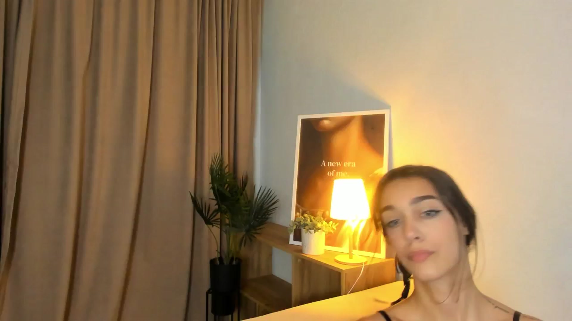 Gallery image thumbnail from Jeniferr_Star's myfreecams stream on, 07/20/2025, 01:58 image 15 of 20