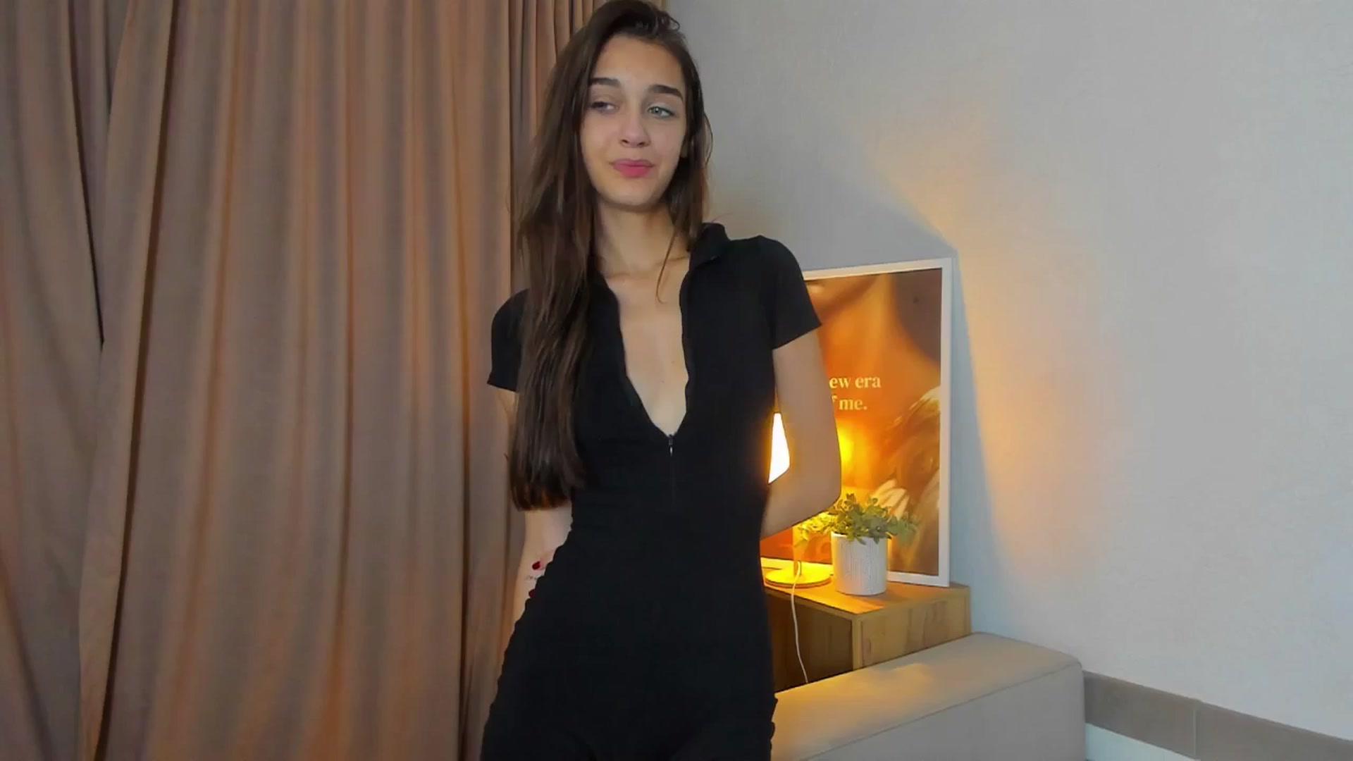 Gallery image thumbnail from Jeniferr_Star's myfreecams stream on, 07/24/2025, 24:37 image 5 of 20