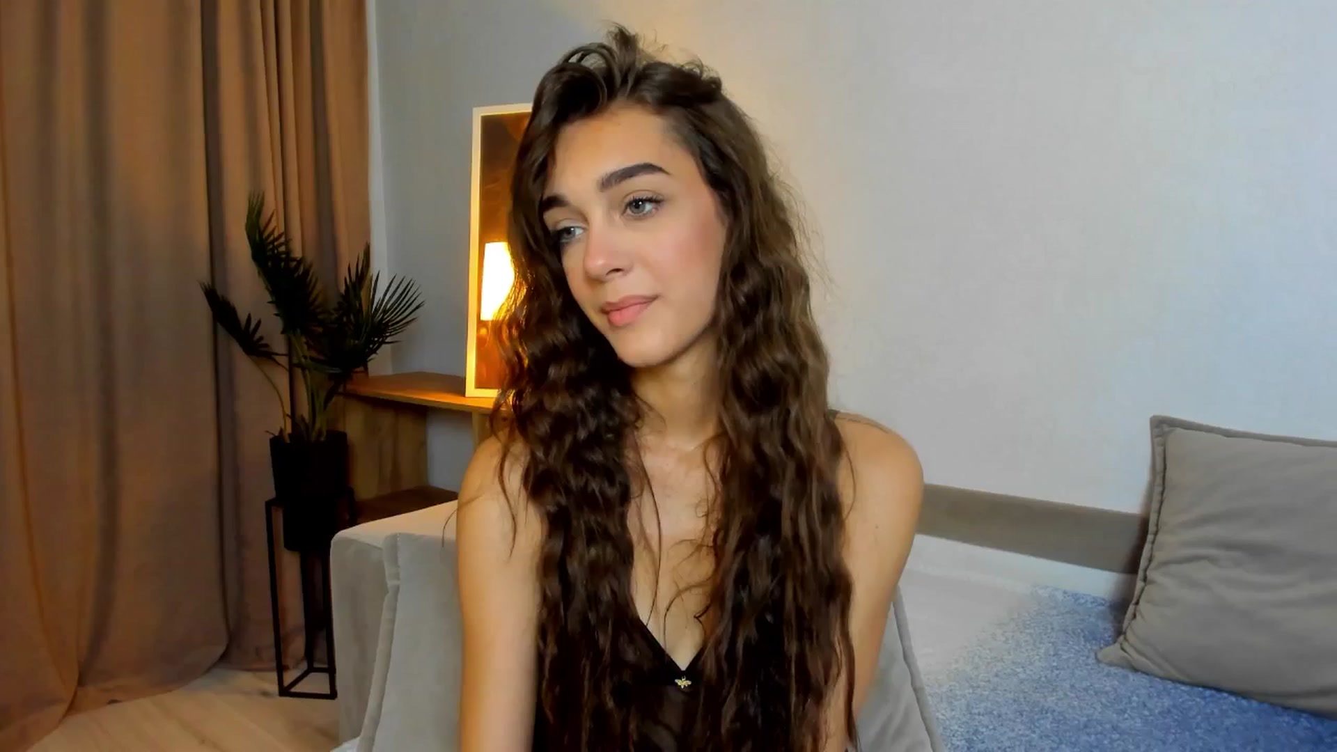 Gallery image thumbnail from Jeniferr_Star's myfreecams stream on, 07/27/2025, 21:02 image 13 of 20