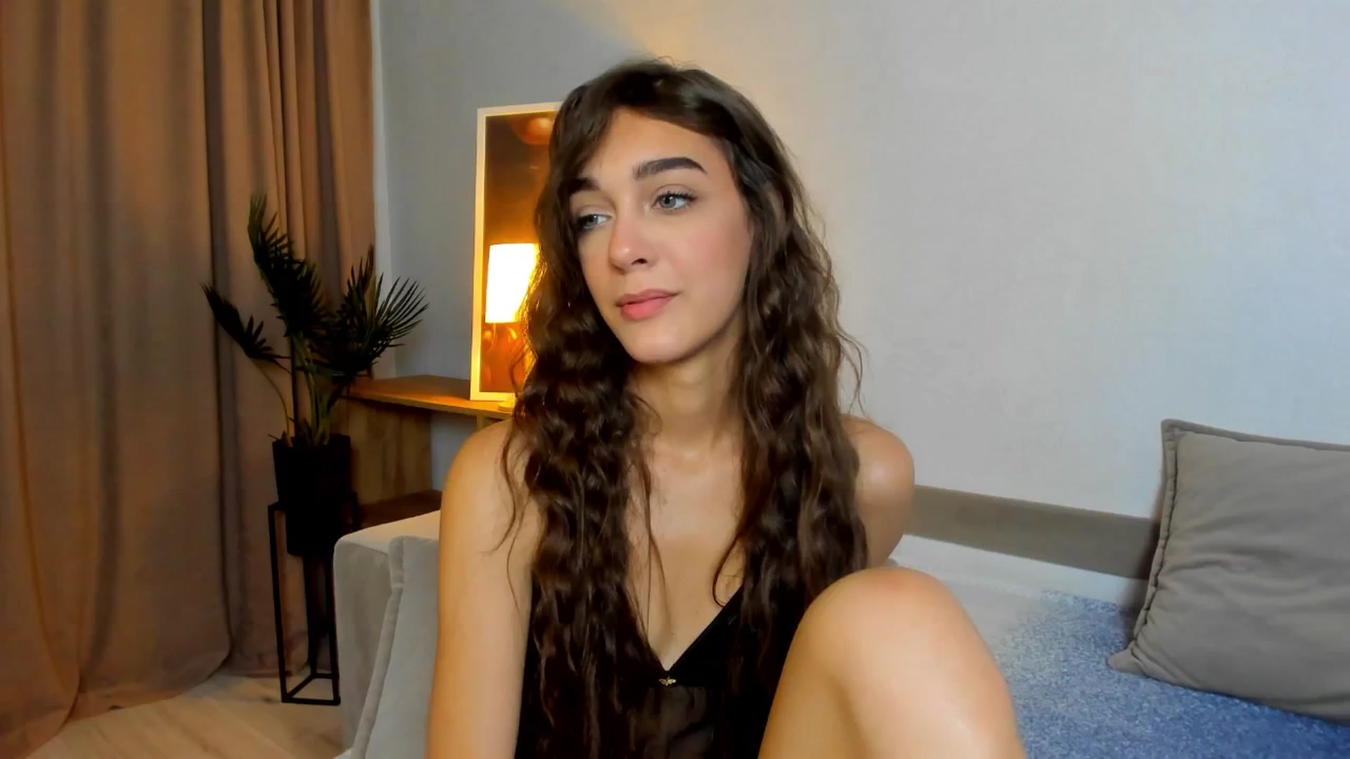 Gallery image thumbnail from Jeniferr_Star's myfreecams stream on, 07/27/2025, 21:02 image 5 of 20