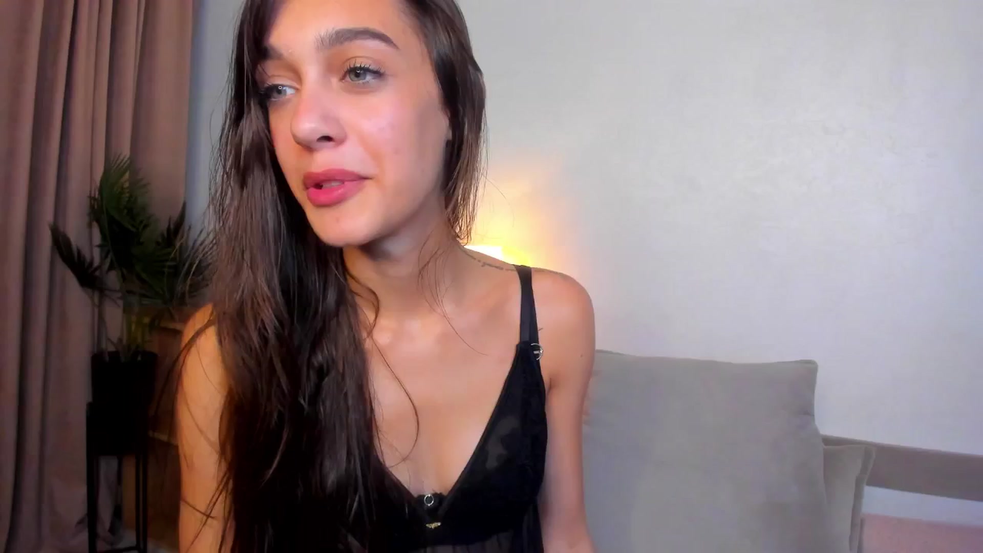 Gallery image thumbnail from Jeniferr_Star's myfreecams stream on, 09/23/2025, 02:29 image 15 of 20