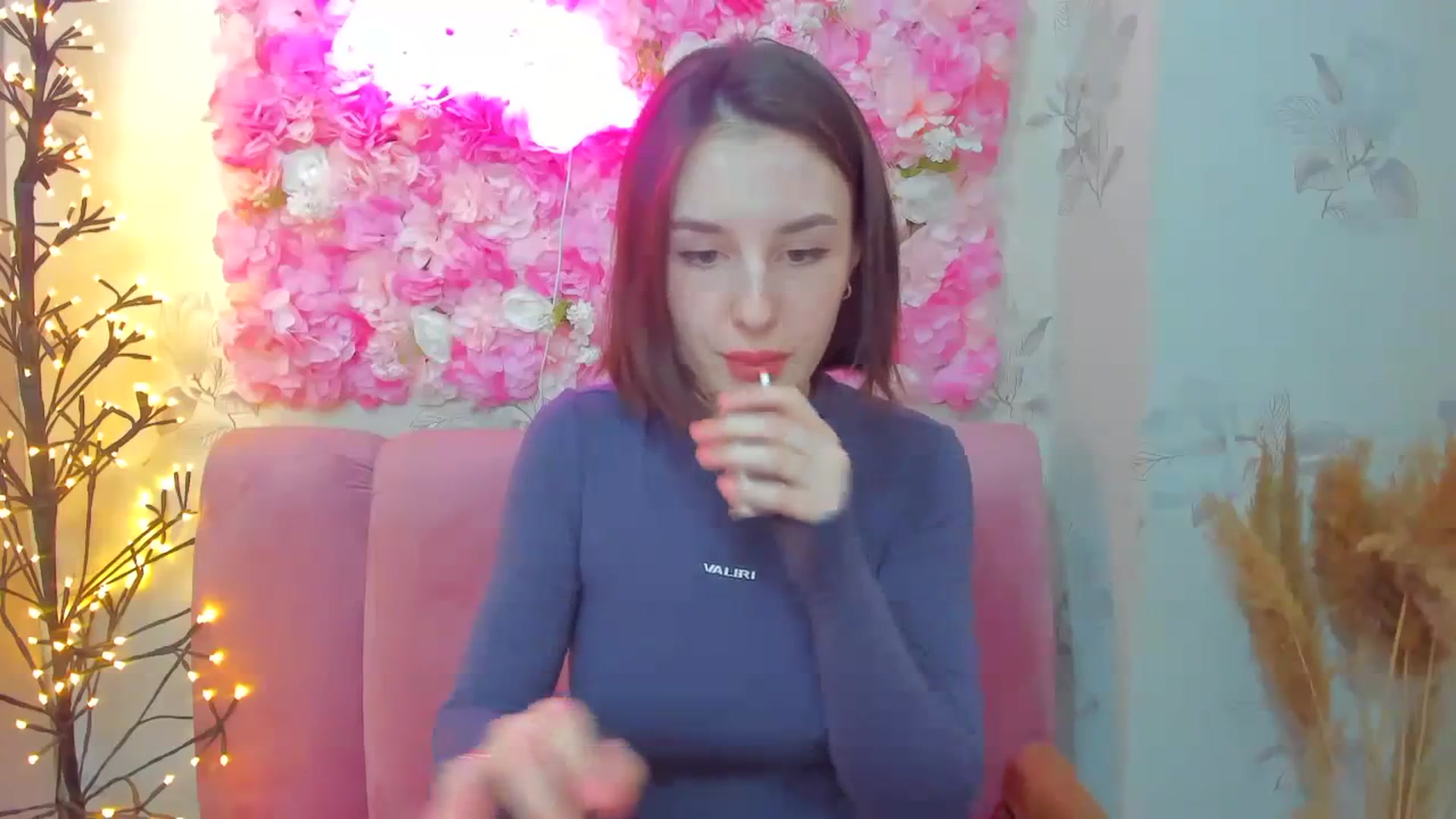 Gallery image thumbnail from JenifferBrown's myfreecams stream on, 01/03/2024, 11:46 image 4 of 20