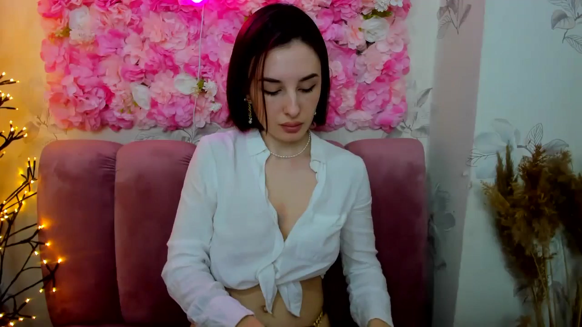 Gallery image thumbnail from JenifferBrown's myfreecams stream on, 01/04/2024, 09:58 image 7 of 20