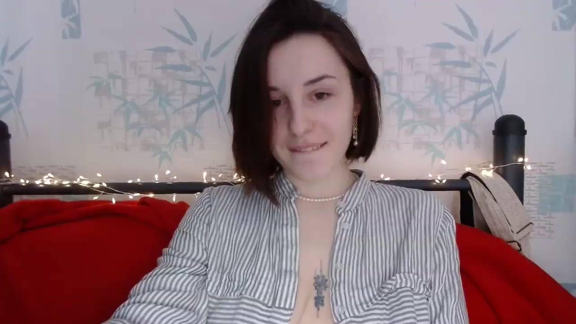 Gallery image thumbnail from JenifferBrown's myfreecams stream on, 01/06/2024, 10:55 image 12 of 20