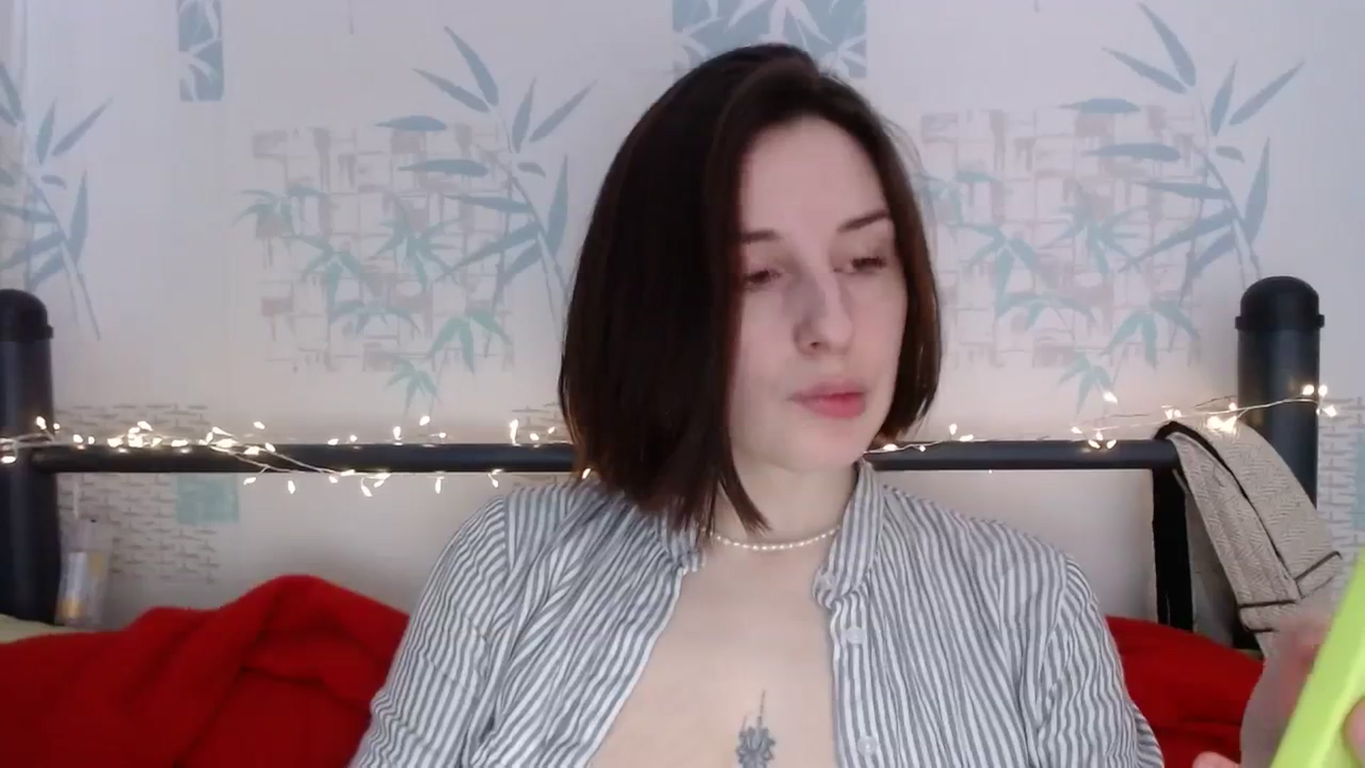 Gallery image thumbnail from JenifferBrown's myfreecams stream on, 01/06/2024, 12:25 image 8 of 20