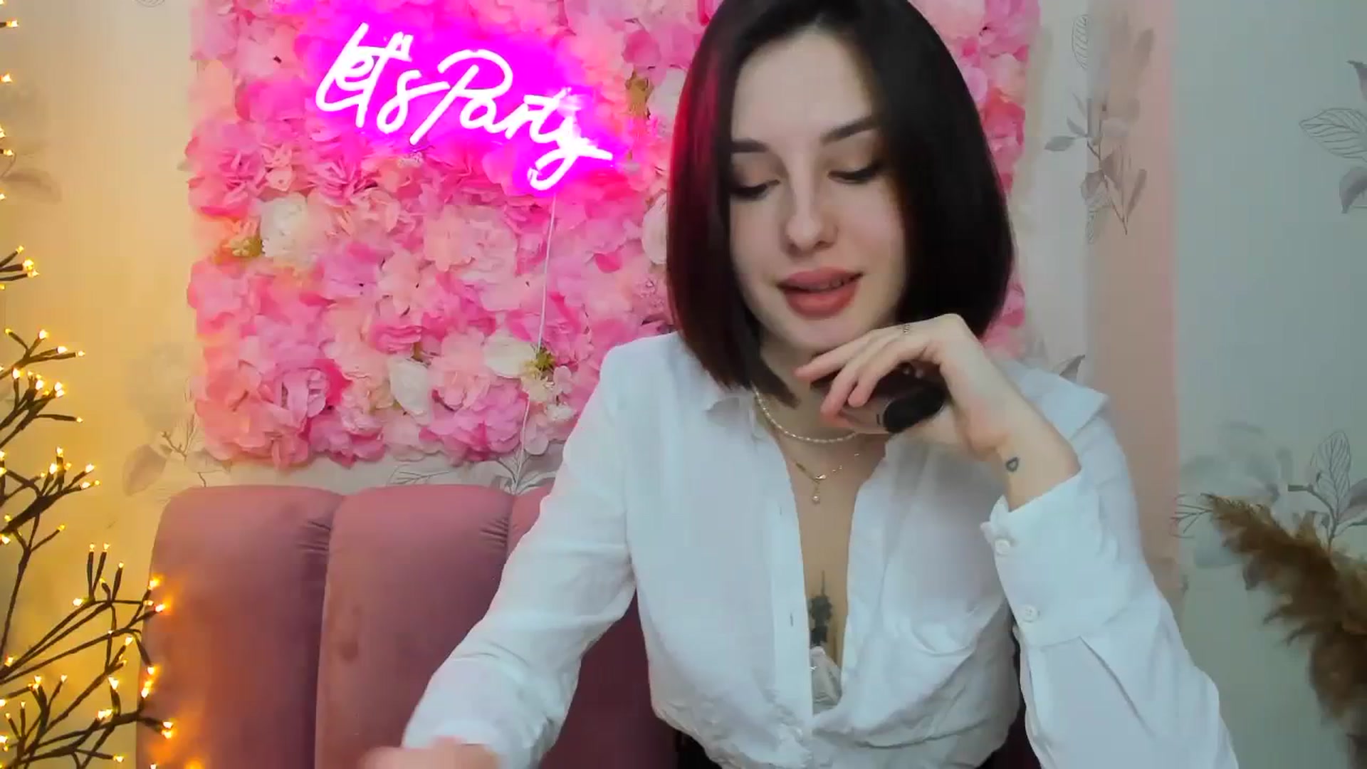 Gallery image thumbnail from JenifferBrown's myfreecams stream on, 01/22/2024, 09:41 image 8 of 20