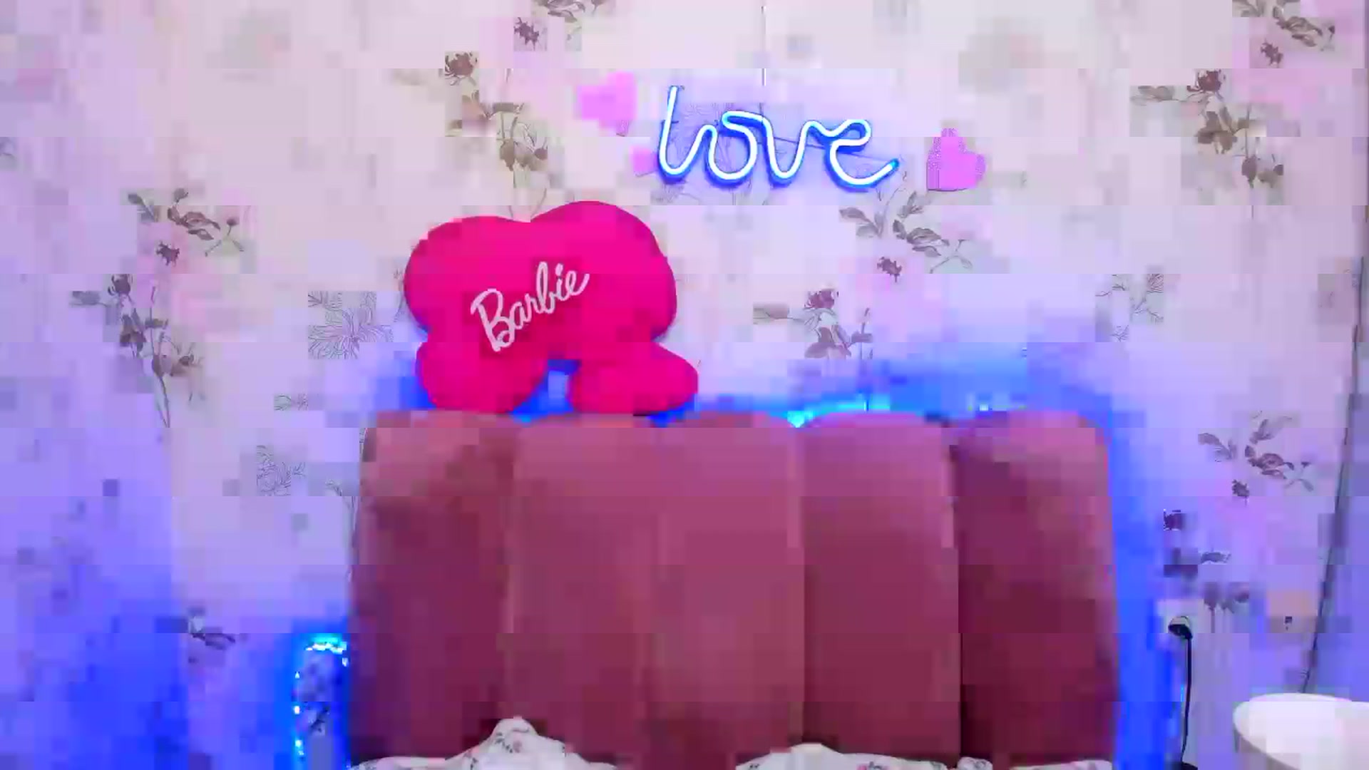 Gallery image thumbnail from JenifferBrown's myfreecams stream on, 03/16/2024, 11:22 image 4 of 20