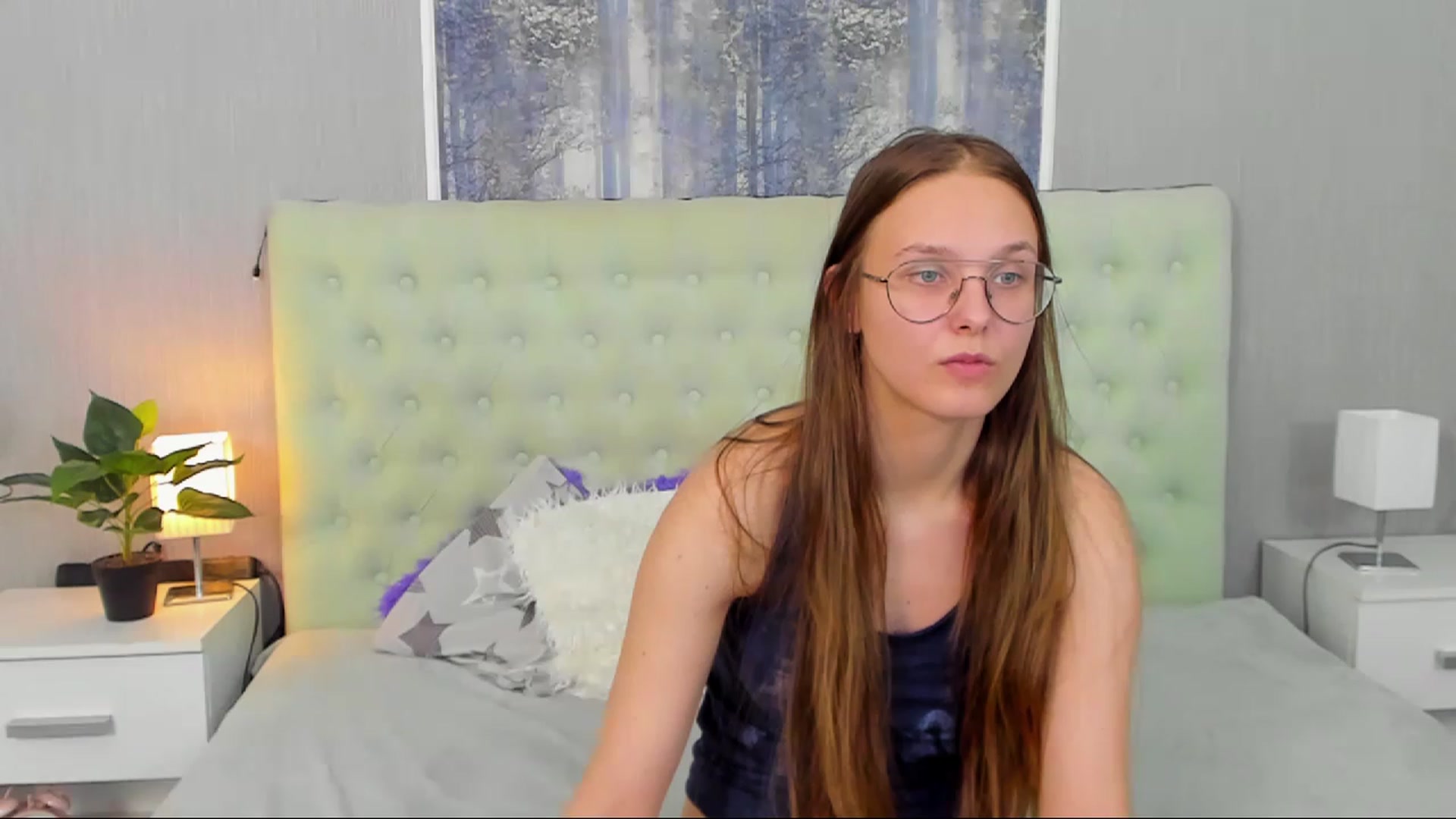 Gallery image thumbnail from JenifferLux's myfreecams stream on, 11/20/2022, 19:17 image 16 of 20