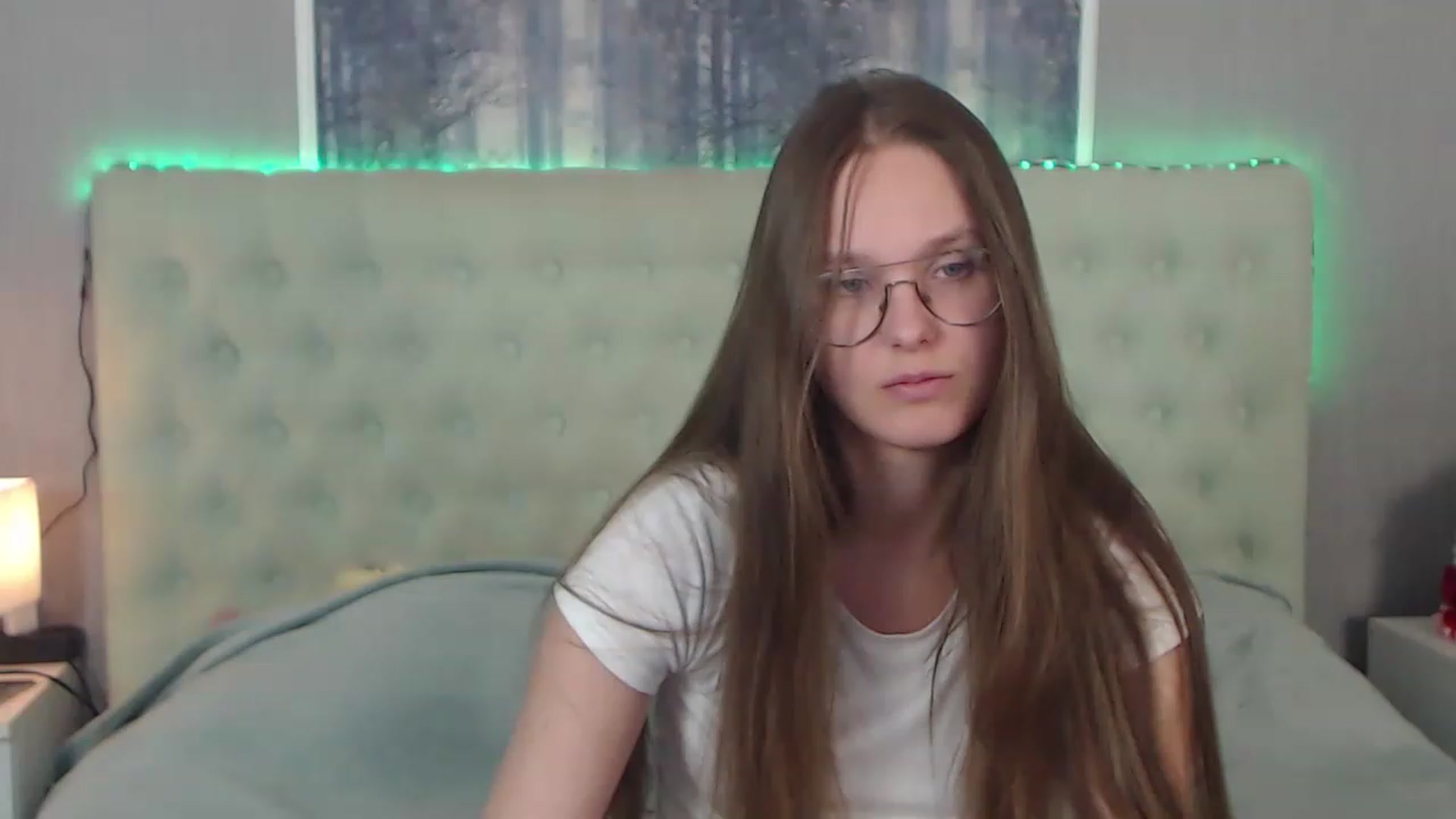 Gallery image thumbnail from JenifferLux's myfreecams stream on, 12/01/2022, 12:54 image 5 of 20
