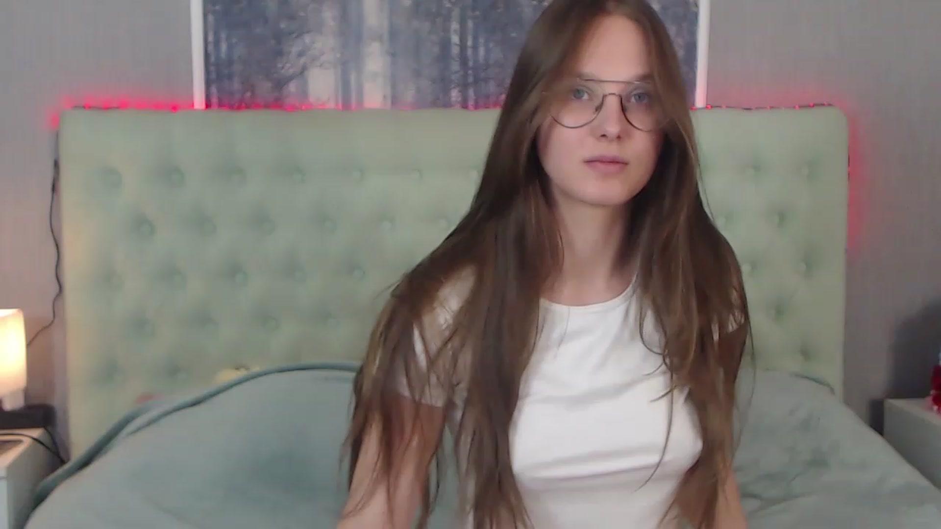 Gallery image thumbnail from JenifferLux's myfreecams stream on, 12/01/2022, 12:54 image 13 of 20
