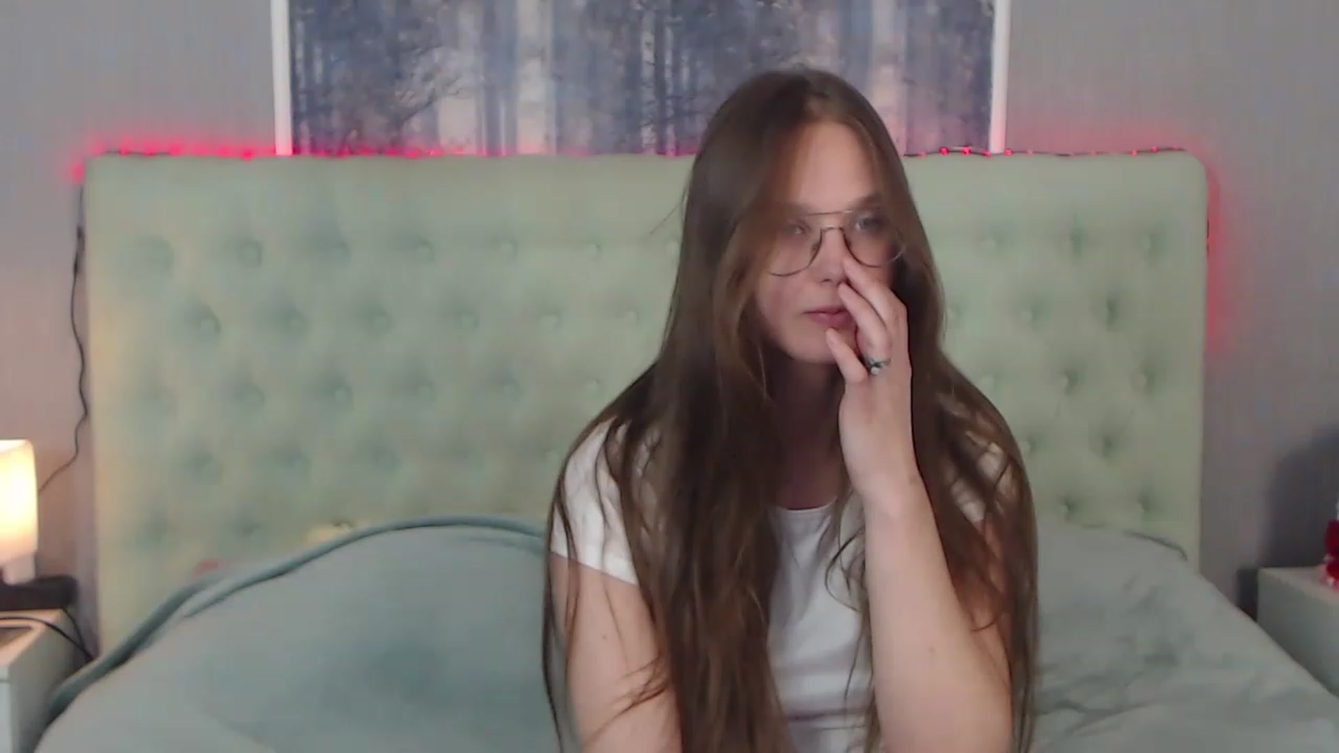 Gallery image thumbnail from JenifferLux's myfreecams stream on, 12/01/2022, 12:54 image 15 of 20