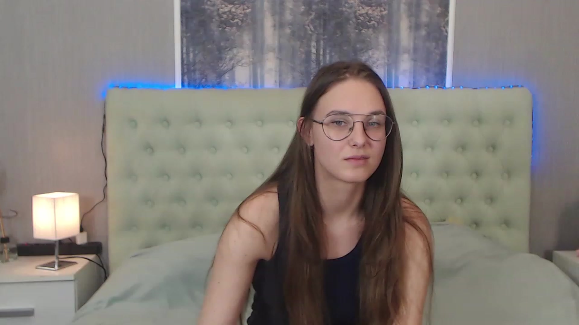 Gallery image thumbnail from JenifferLux's myfreecams stream on, 12/02/2022, 16:20 image 8 of 20