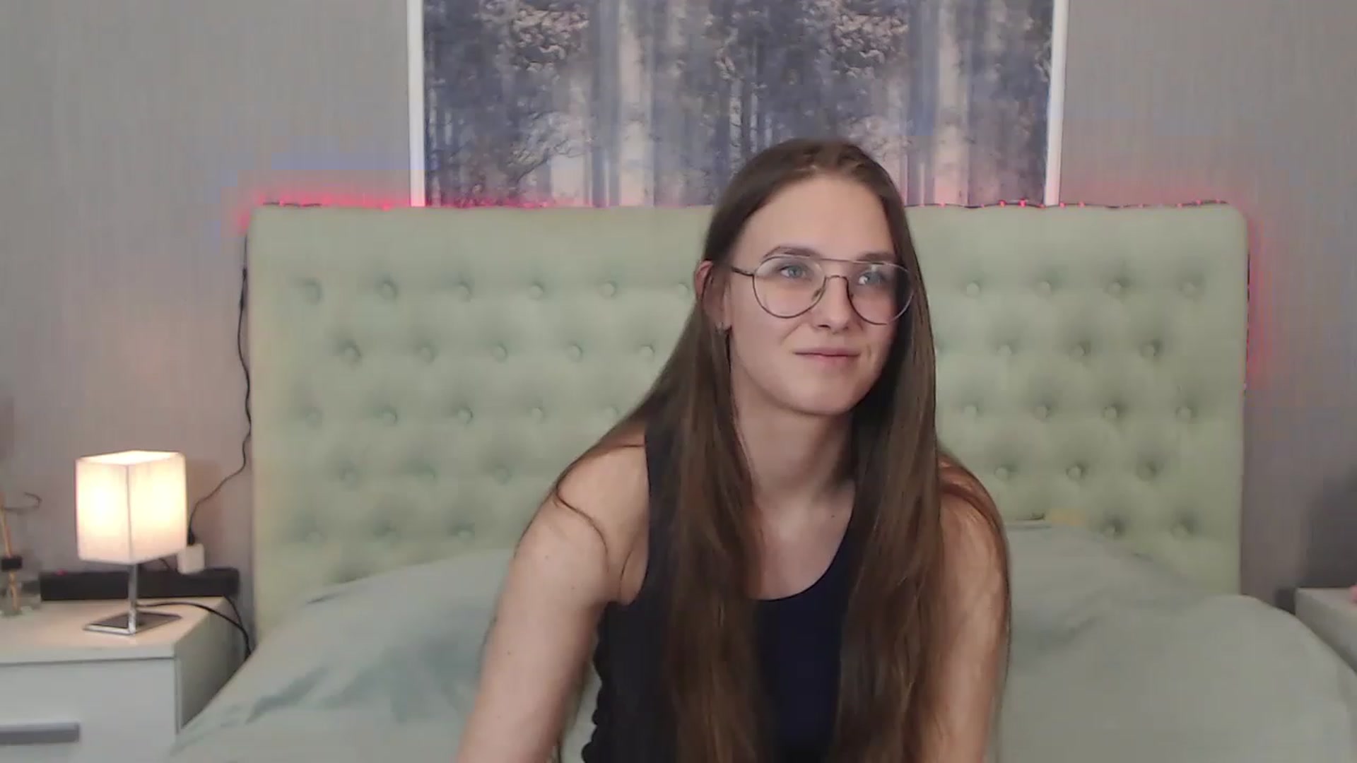 Gallery image thumbnail from JenifferLux's myfreecams stream on, 12/02/2022, 16:20 image 6 of 20