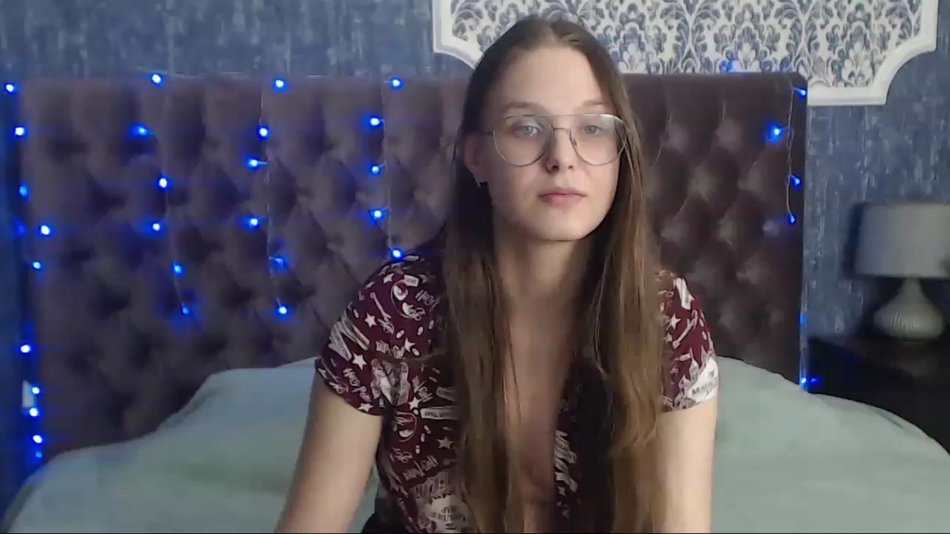 Gallery image thumbnail from JenifferLux's myfreecams stream on, 12/04/2022, 10:10 image 8 of 20
