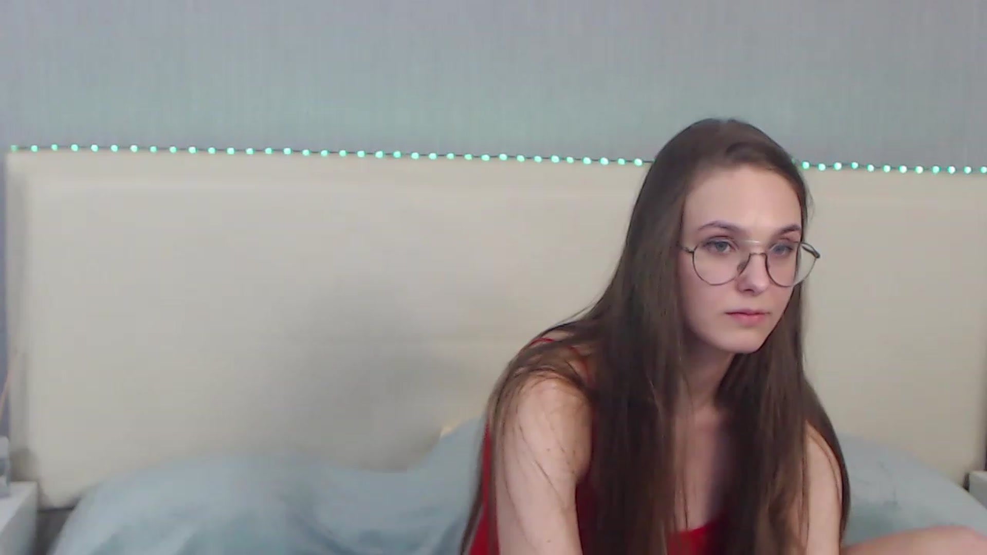 Gallery image thumbnail from JenifferLux's myfreecams stream on, 12/10/2022, 18:54 image 19 of 20