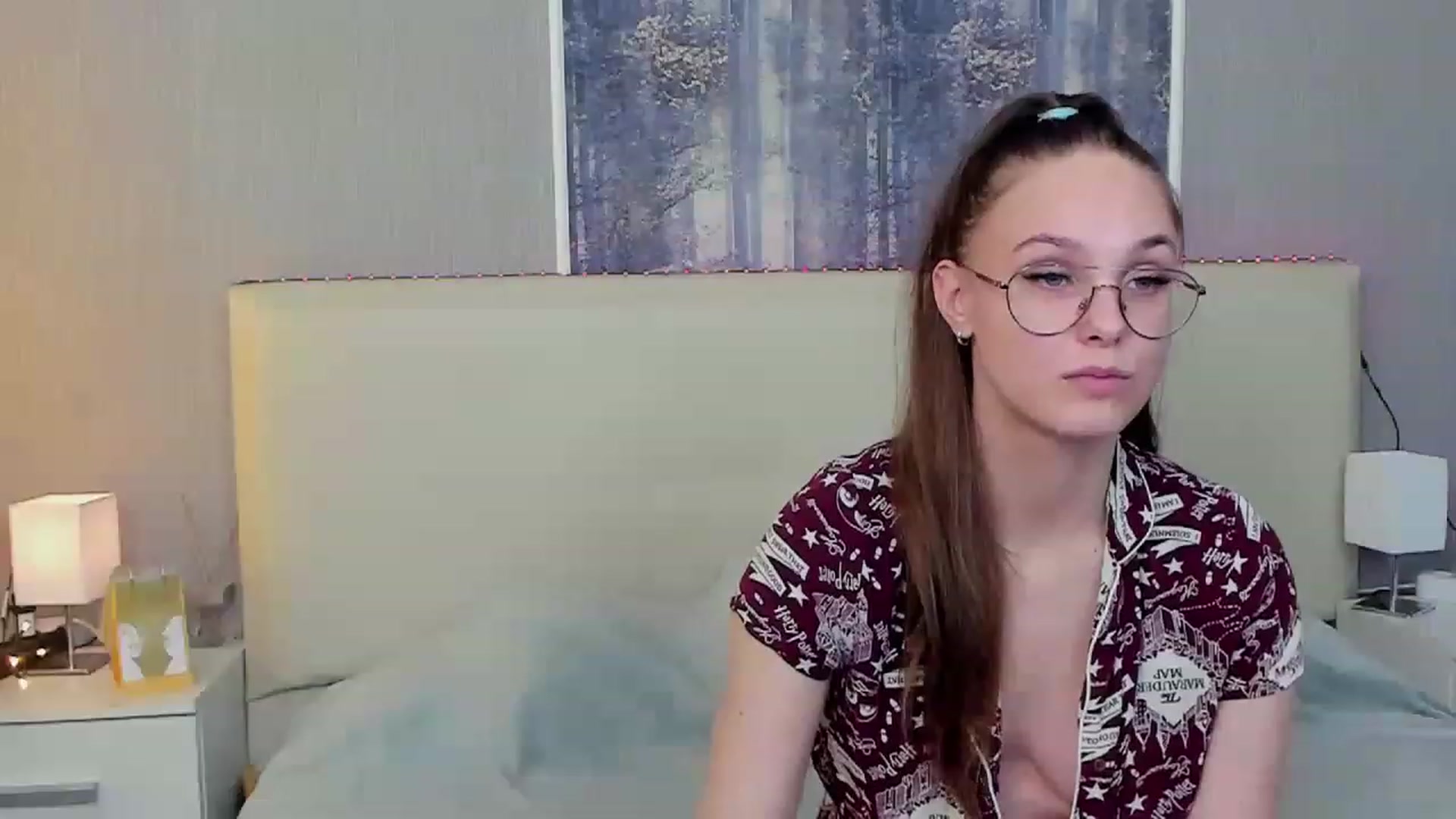 Gallery image thumbnail from JenifferLux's myfreecams stream on, 12/28/2022, 18:14 image 4 of 20