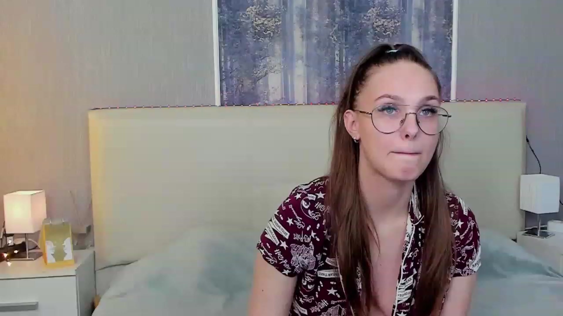 Gallery image thumbnail from JenifferLux's myfreecams stream on, 12/28/2022, 18:14 image 19 of 20