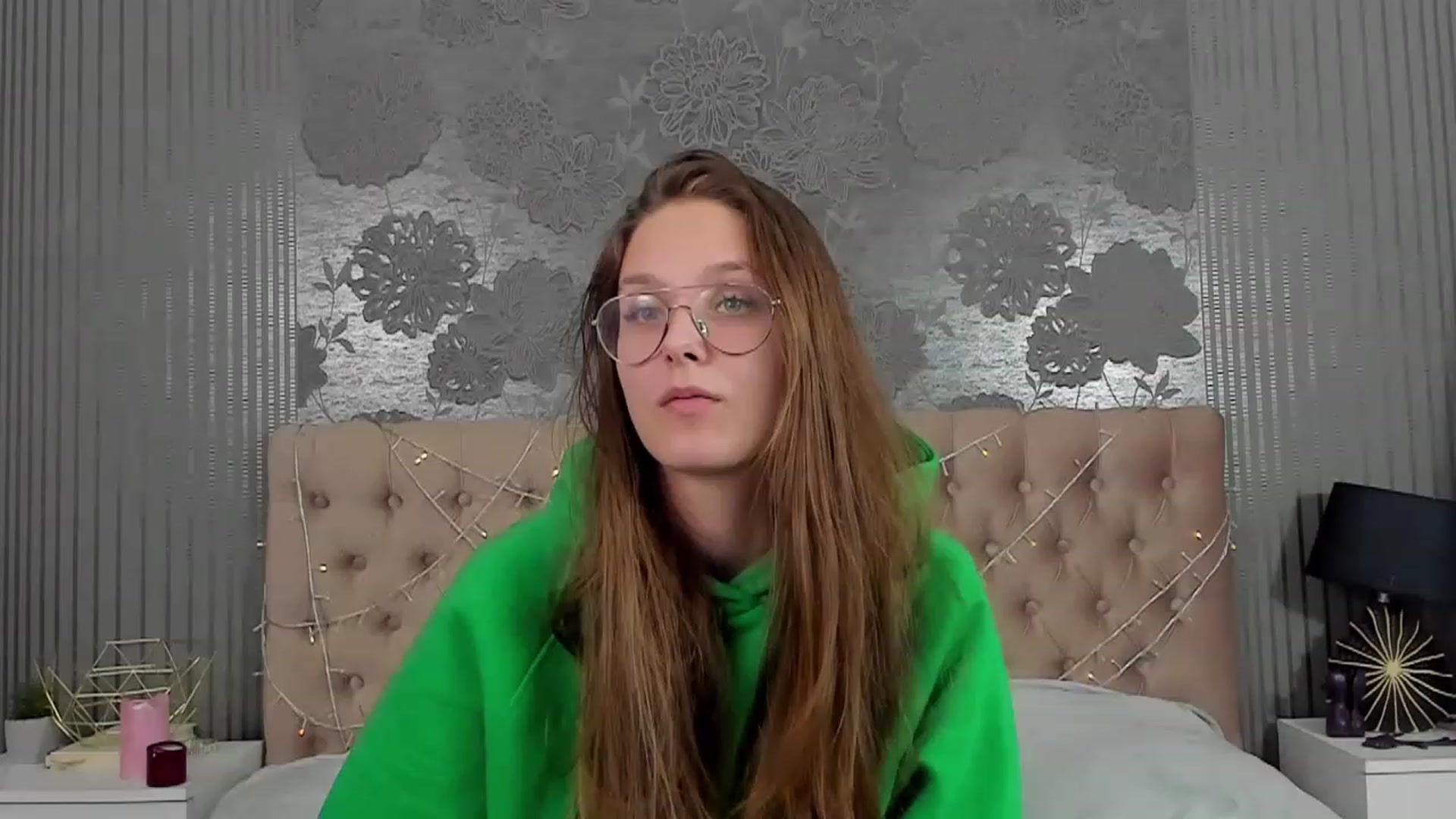 Gallery image thumbnail from JenifferLux's myfreecams stream on, 01/27/2023, 13:59 image 3 of 20