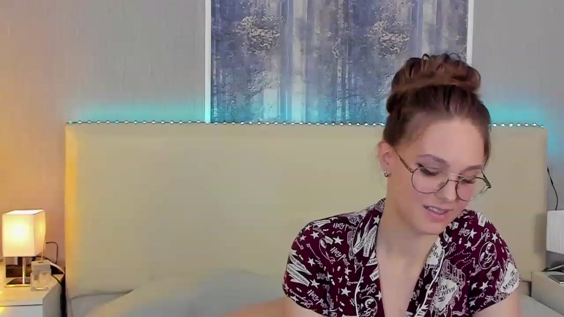 Gallery image thumbnail from JenifferLux's myfreecams stream on, 01/28/2023, 16:40 image 15 of 20