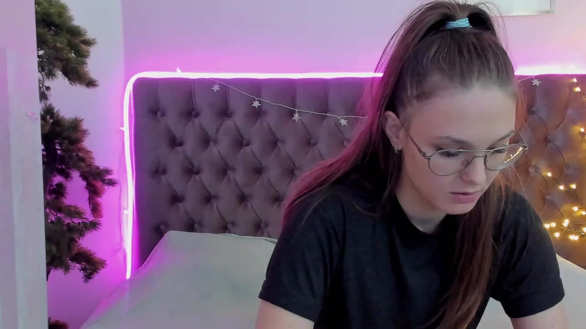 Gallery image thumbnail from JenifferLux's myfreecams stream on, 01/29/2023, 11:37 image 1 of 20