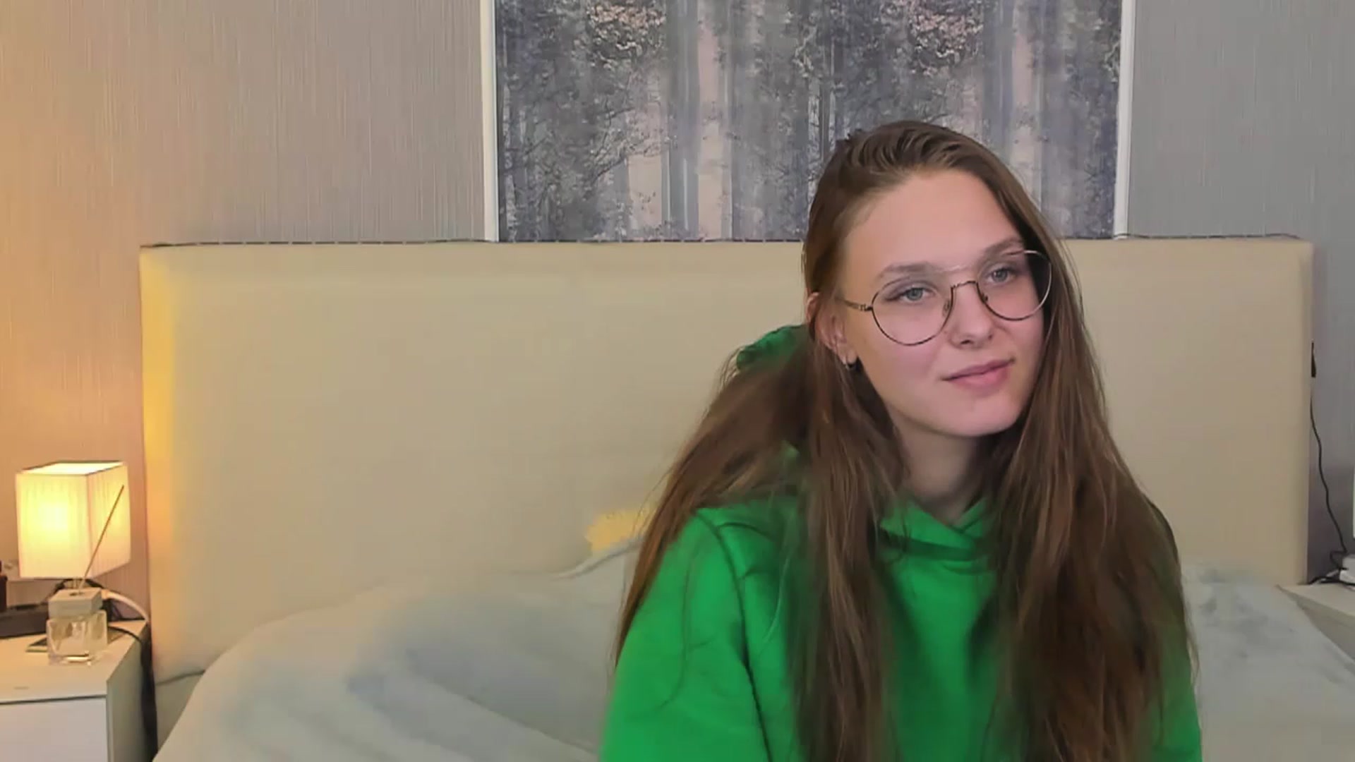 Gallery image thumbnail from JenifferLux's myfreecams stream on, 02/04/2023, 18:59 image 10 of 20