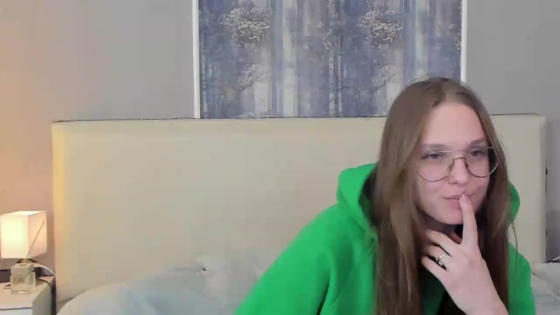 Gallery image thumbnail from JenifferLux's myfreecams stream on, 02/06/2023, 11:02 image 17 of 20