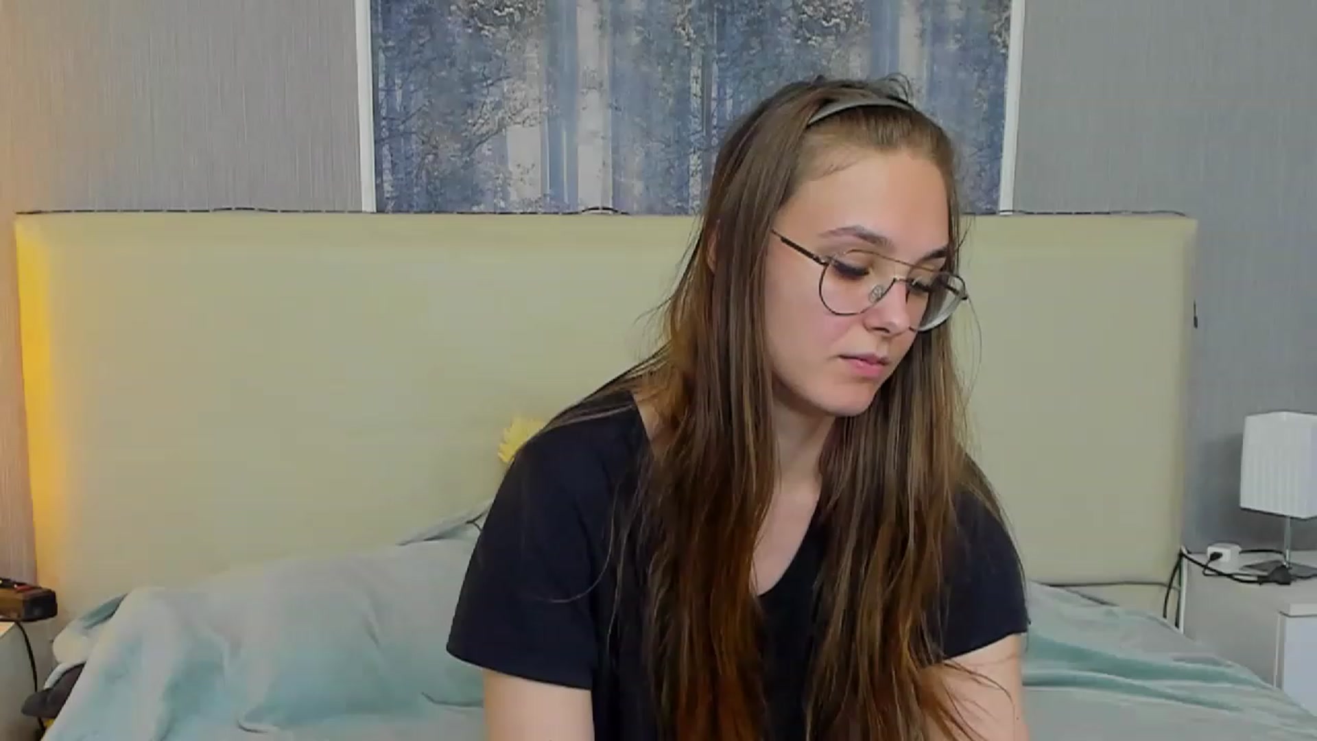 Gallery image thumbnail from JenifferLux's myfreecams stream on, 03/17/2023, 19:26 image 4 of 20