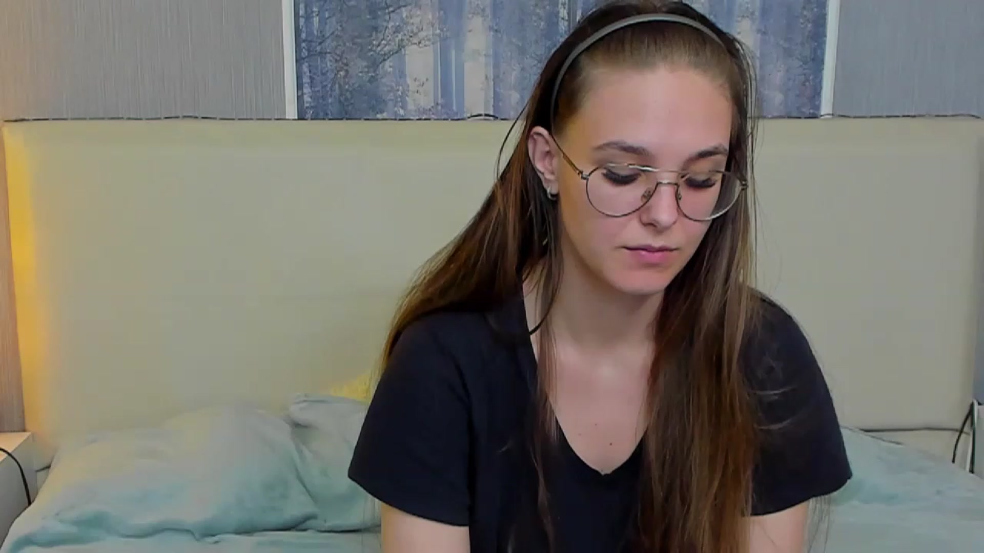 Gallery image thumbnail from JenifferLux's myfreecams stream on, 03/18/2023, 19:15 image 20 of 20