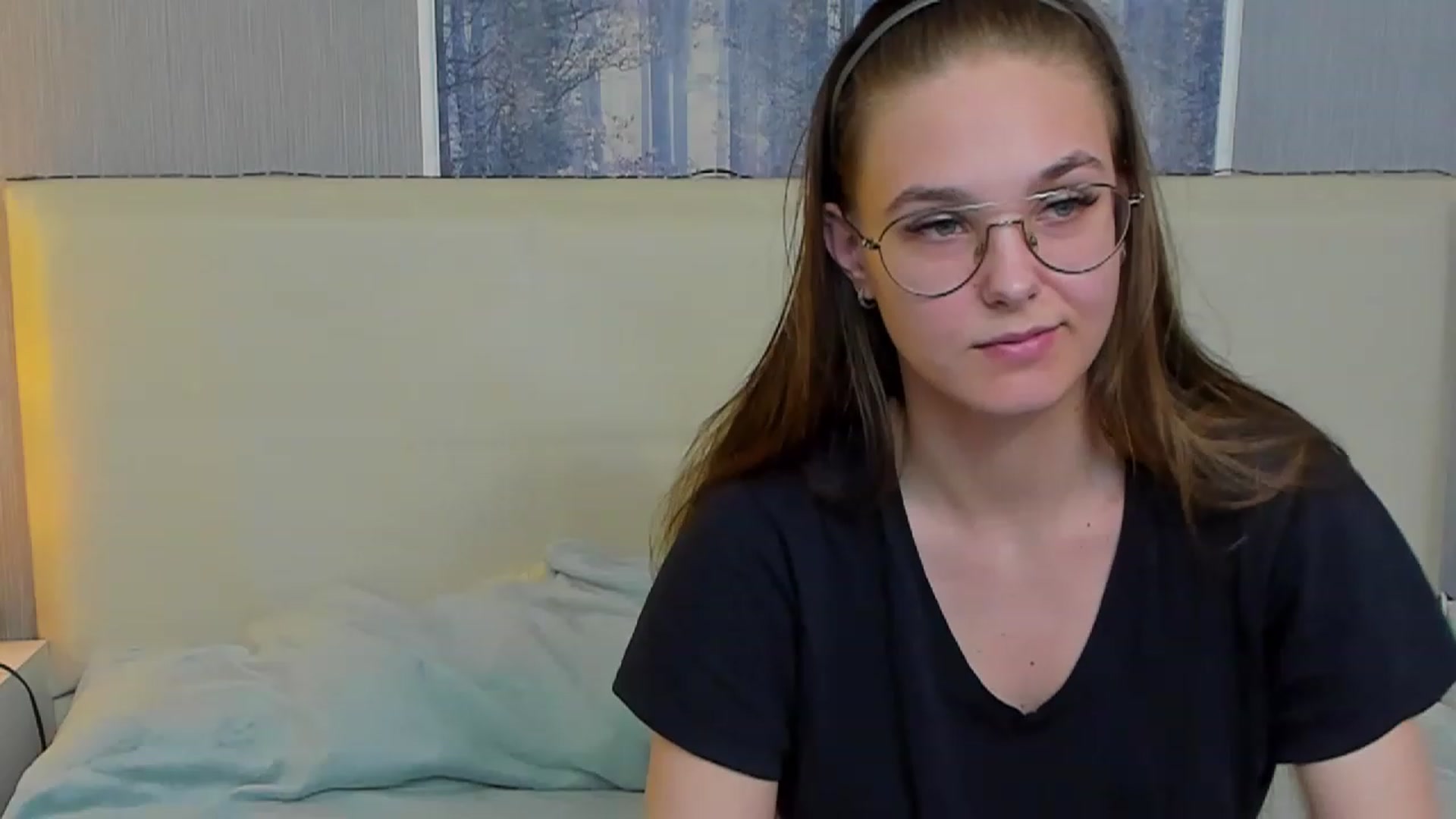 Gallery image thumbnail from JenifferLux's myfreecams stream on, 03/18/2023, 19:15 image 2 of 20