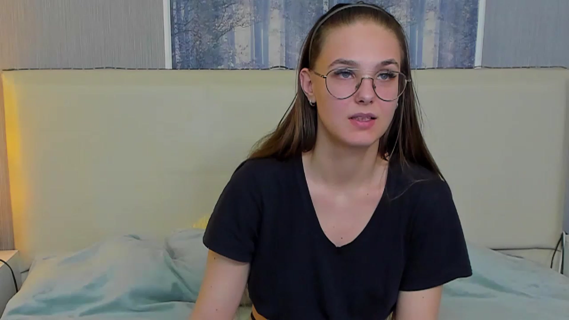Gallery image thumbnail from JenifferLux's myfreecams stream on, 03/18/2023, 19:15 image 6 of 20