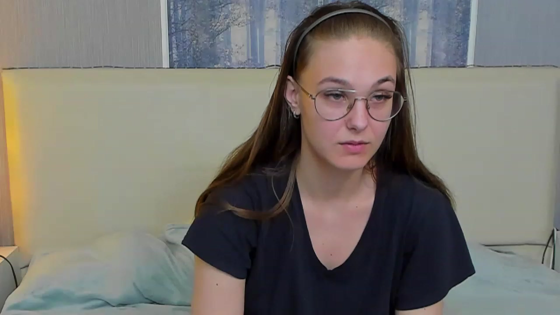 Gallery image thumbnail from JenifferLux's myfreecams stream on, 03/18/2023, 19:15 image 17 of 20