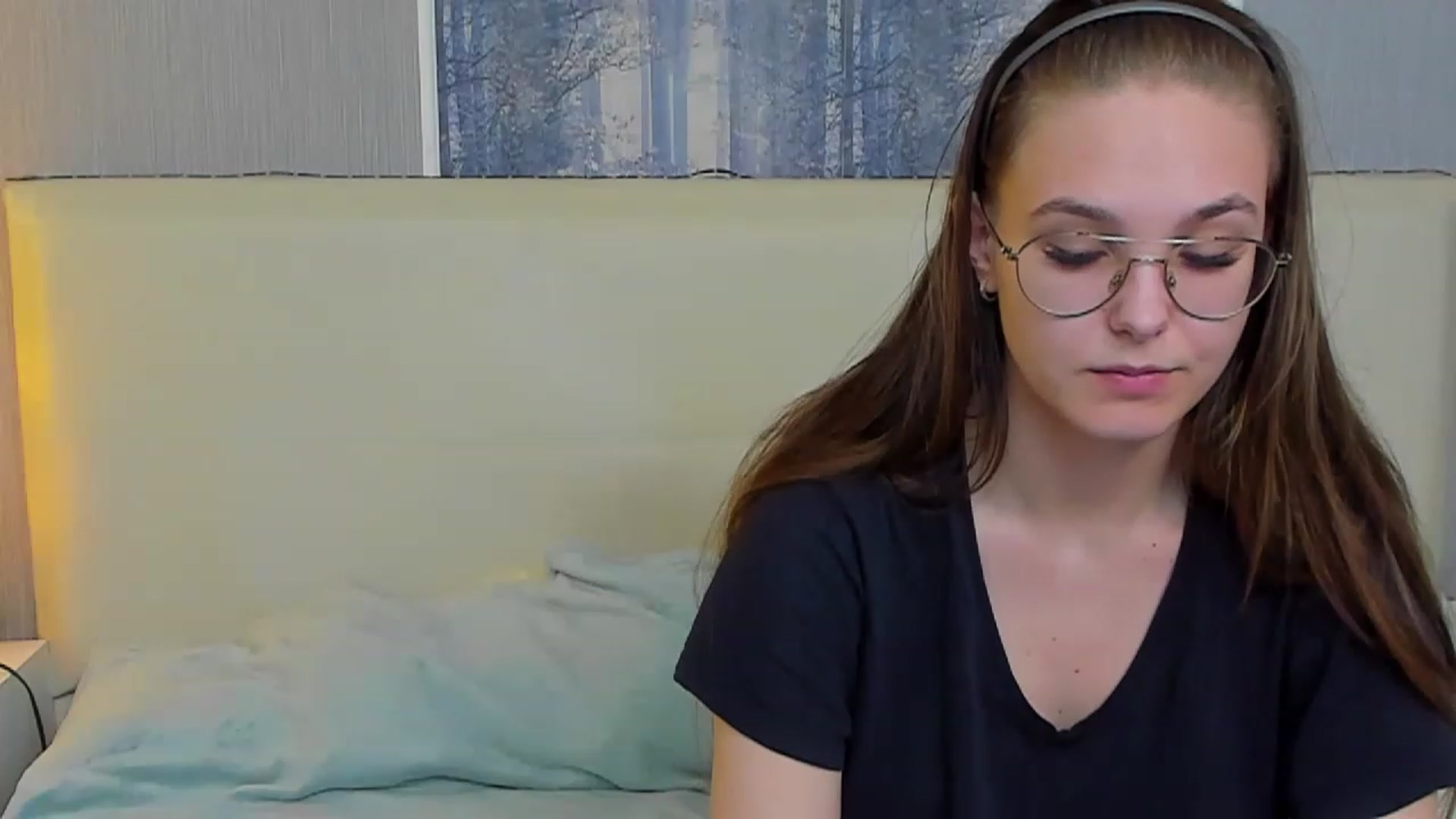 Gallery image thumbnail from JenifferLux's myfreecams stream on, 03/18/2023, 19:15 image 3 of 20