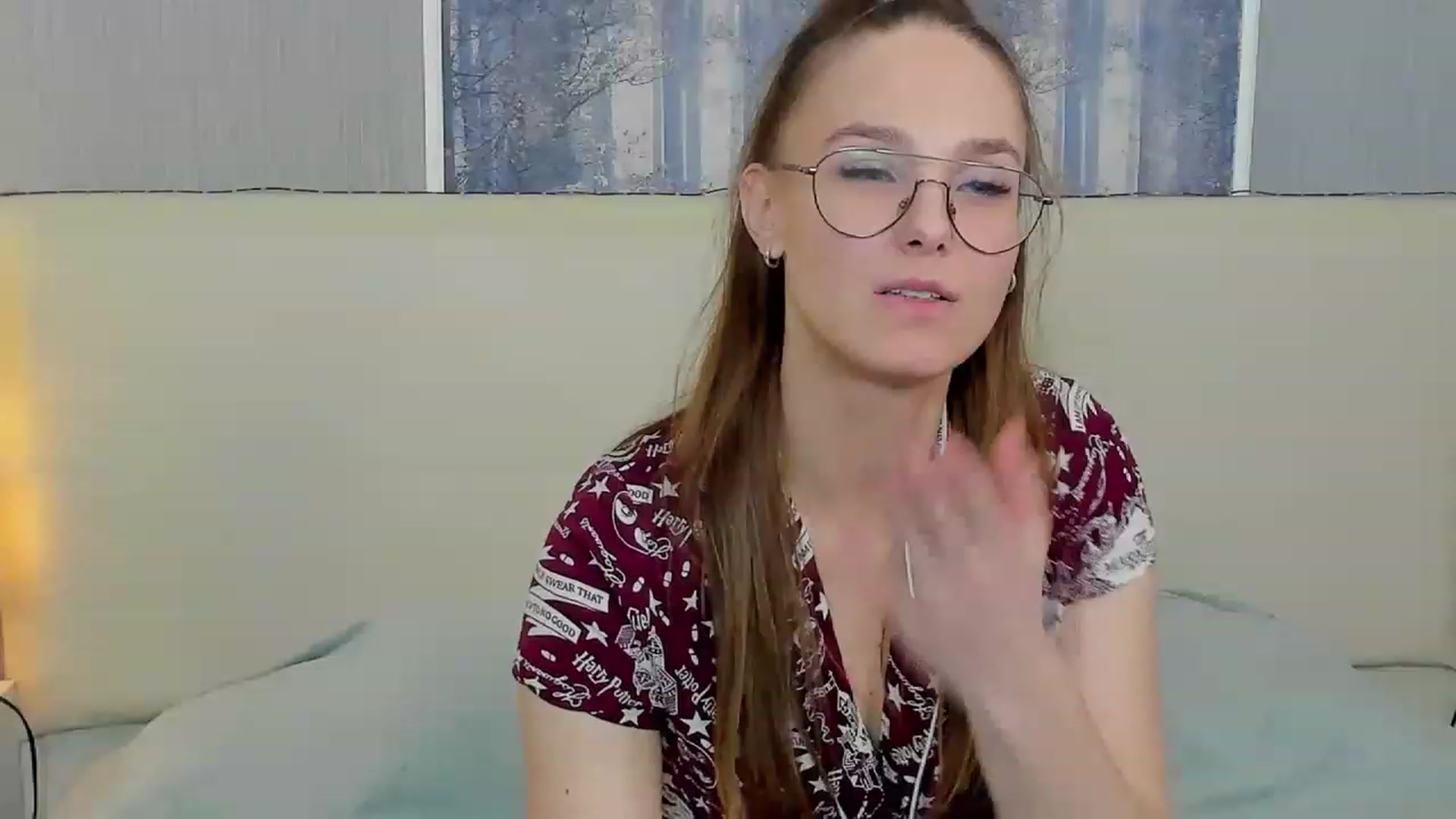 Gallery image thumbnail from JenifferLux's myfreecams stream on, 03/24/2023, 16:59 image 4 of 20