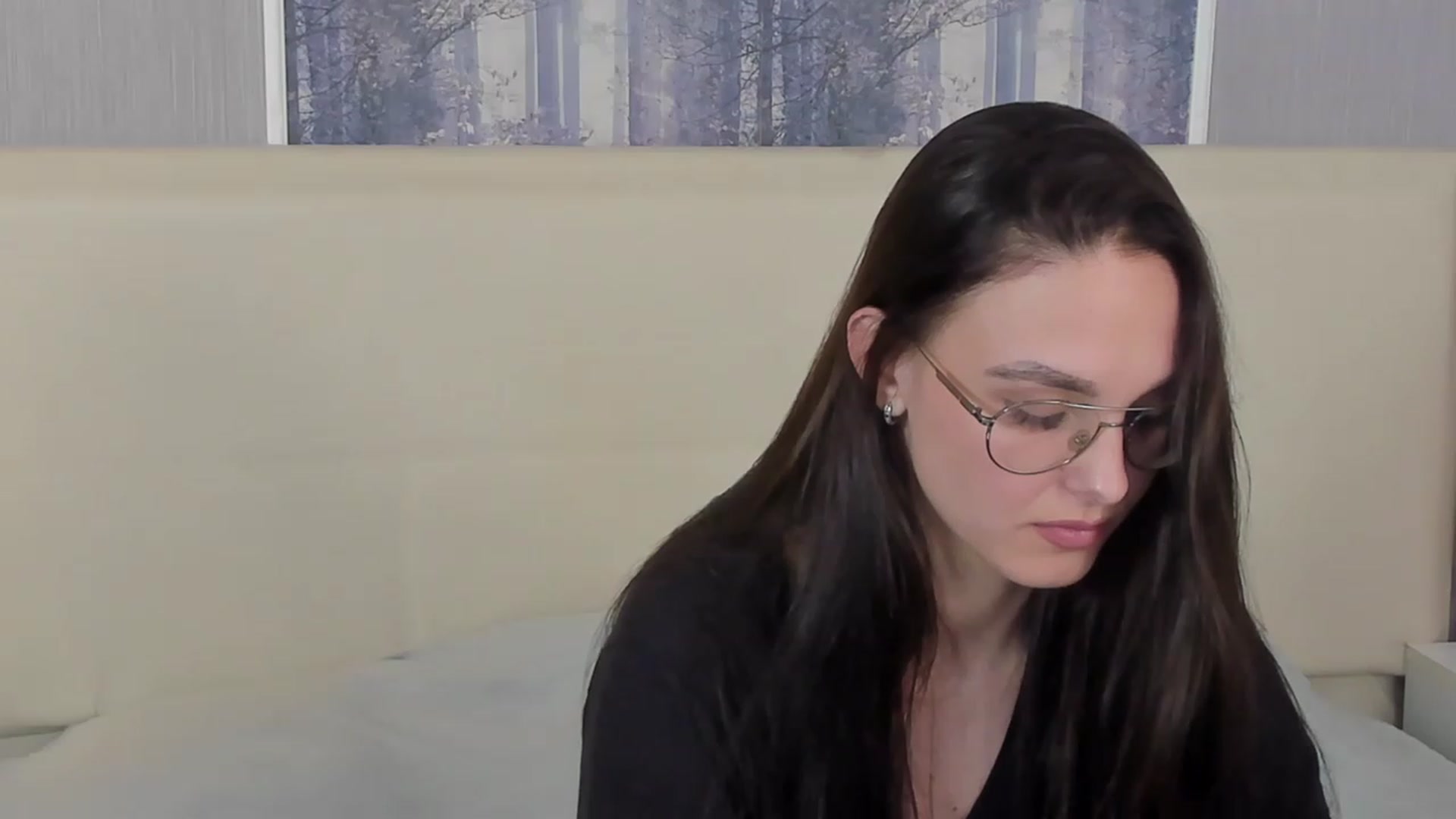 Gallery image thumbnail from JenifferLux's myfreecams stream on, 04/29/2023, 17:41 image 7 of 20