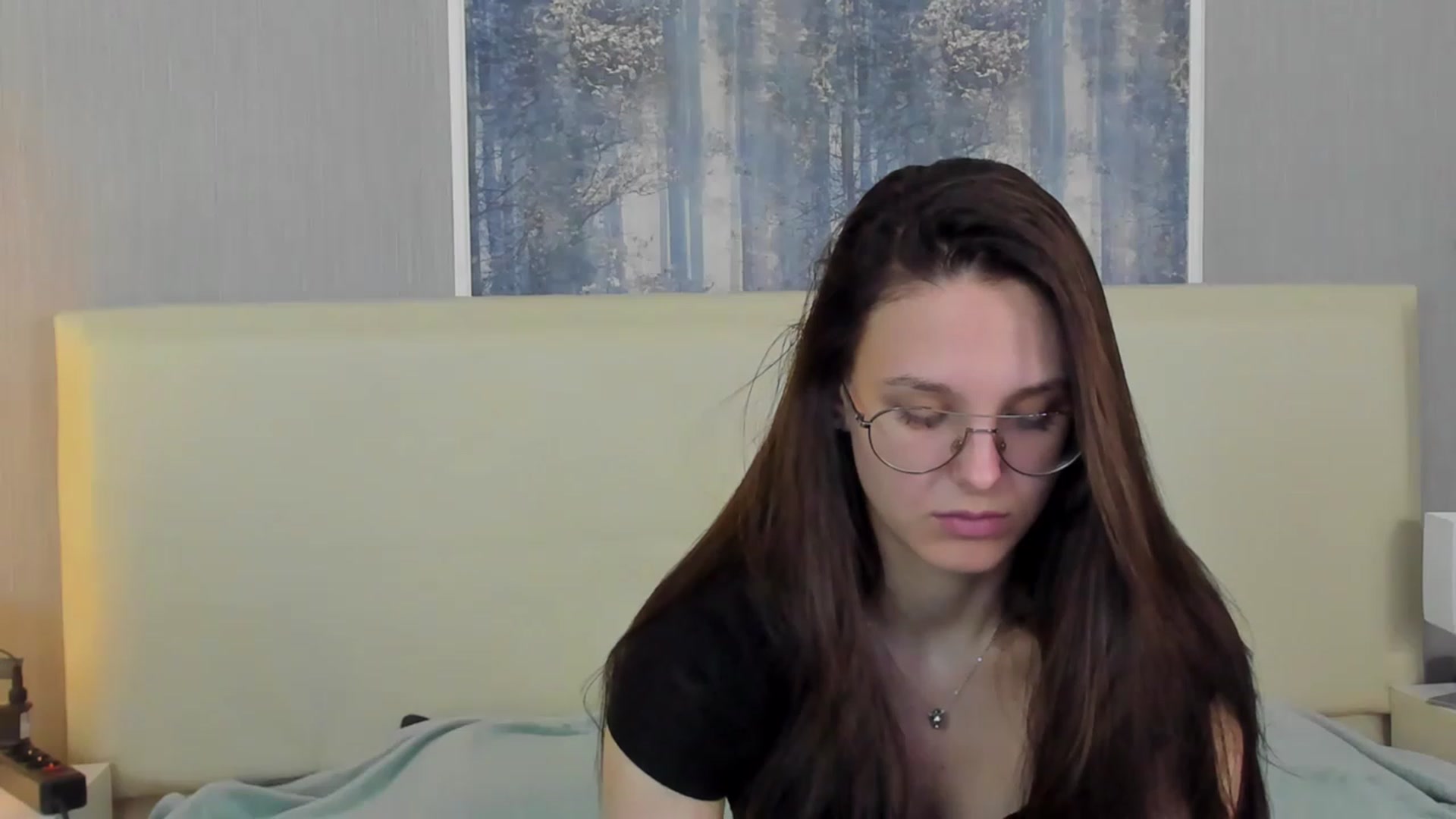 Gallery image thumbnail from JenifferLux's myfreecams stream on, 05/04/2023, 17:43 image 2 of 20