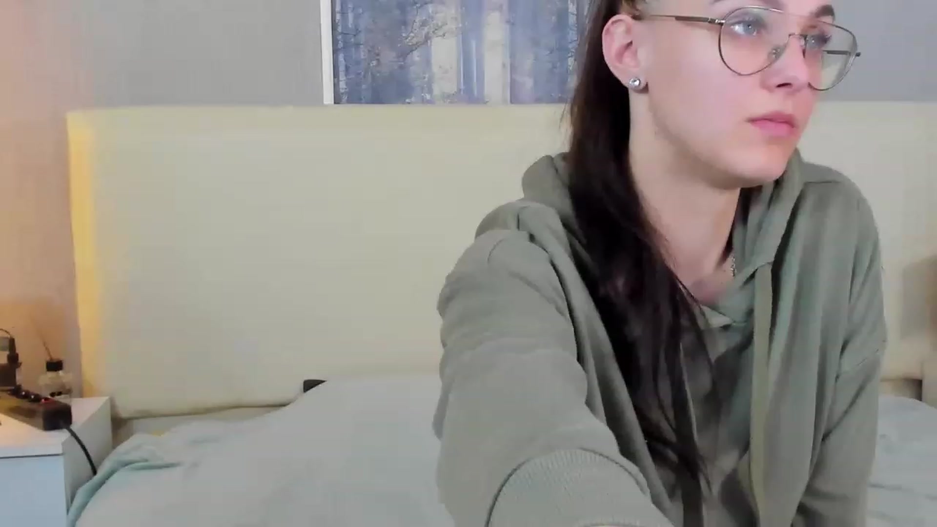 Gallery image thumbnail from JenifferLux's myfreecams stream on, 05/07/2023, 13:47 image 18 of 20