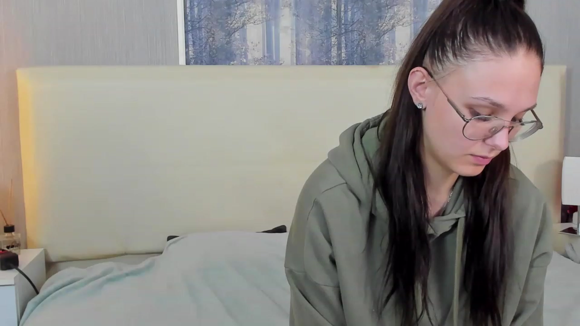 Gallery image thumbnail from JenifferLux's myfreecams stream on, 05/07/2023, 13:47 image 7 of 20