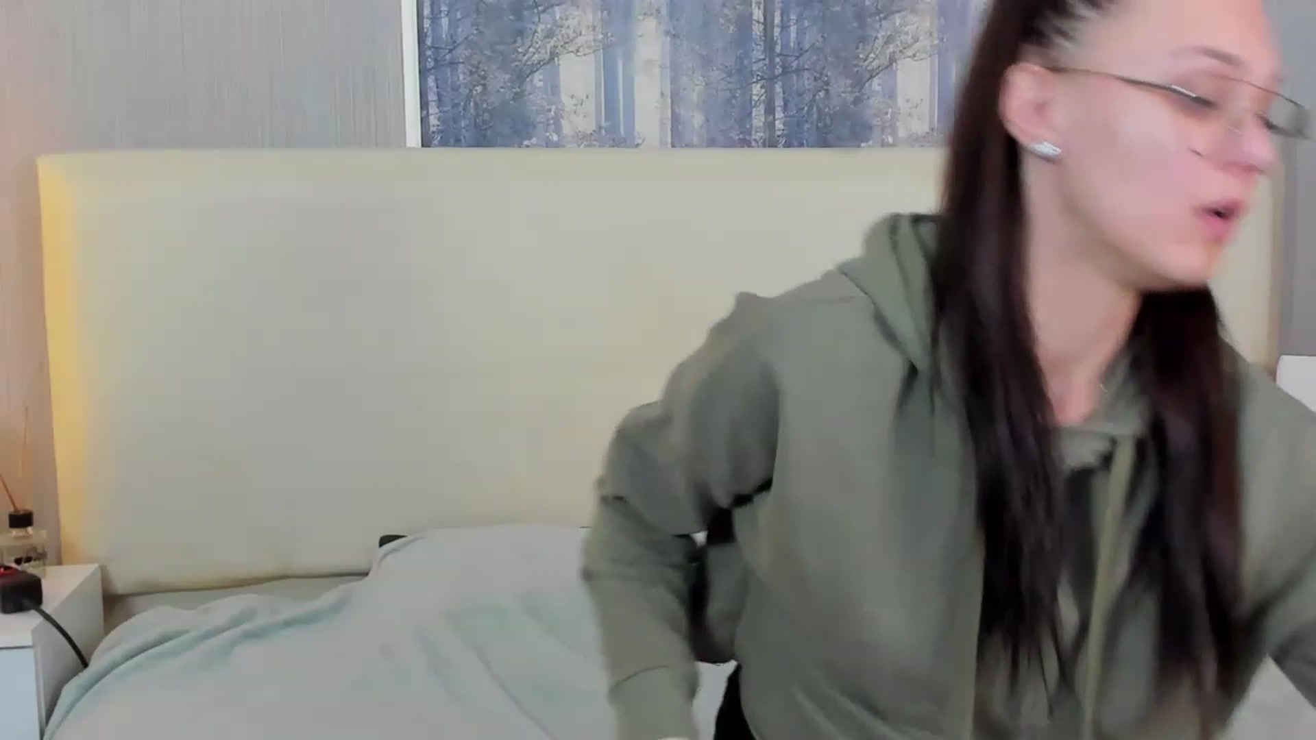 Gallery image thumbnail from JenifferLux's myfreecams stream on, 05/07/2023, 13:47 image 9 of 20