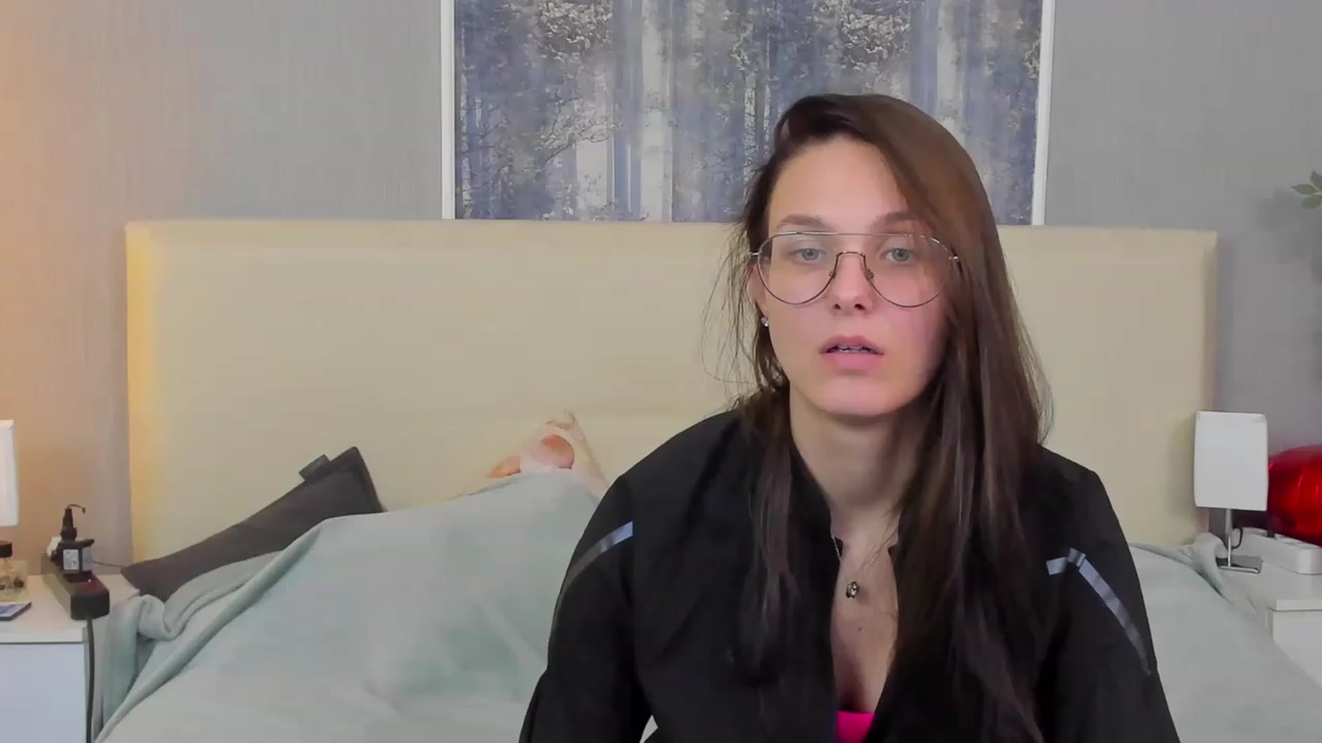 Gallery image thumbnail from JenifferLux's myfreecams stream on, 05/18/2023, 14:17 image 20 of 20