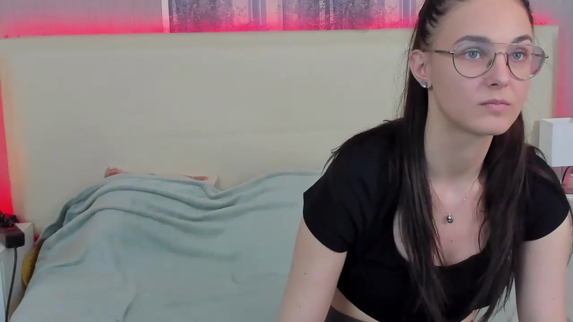 Gallery image thumbnail from JenifferLux's myfreecams stream on, 05/20/2023, 16:56 image 18 of 20