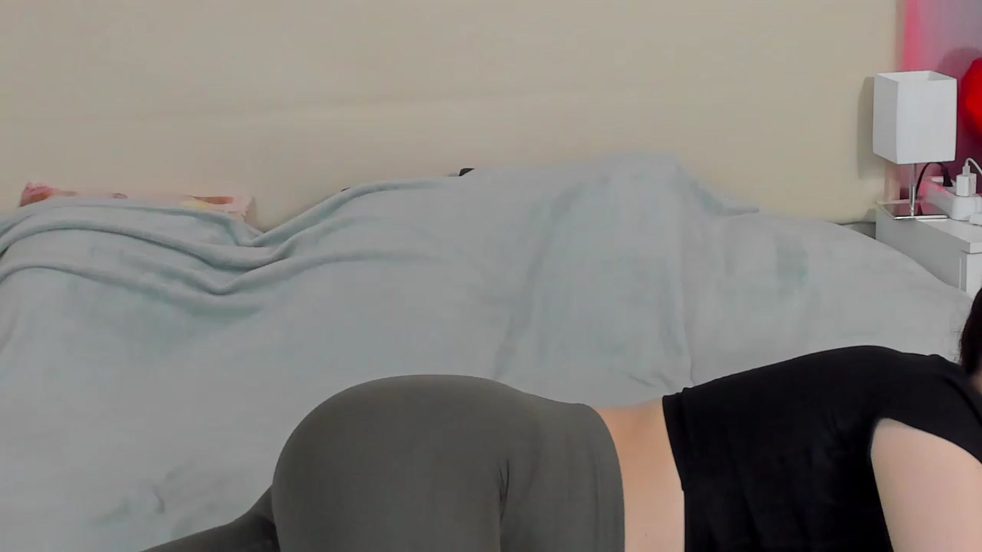 Gallery image thumbnail from JenifferLux's myfreecams stream on, 05/20/2023, 18:20 image 13 of 20