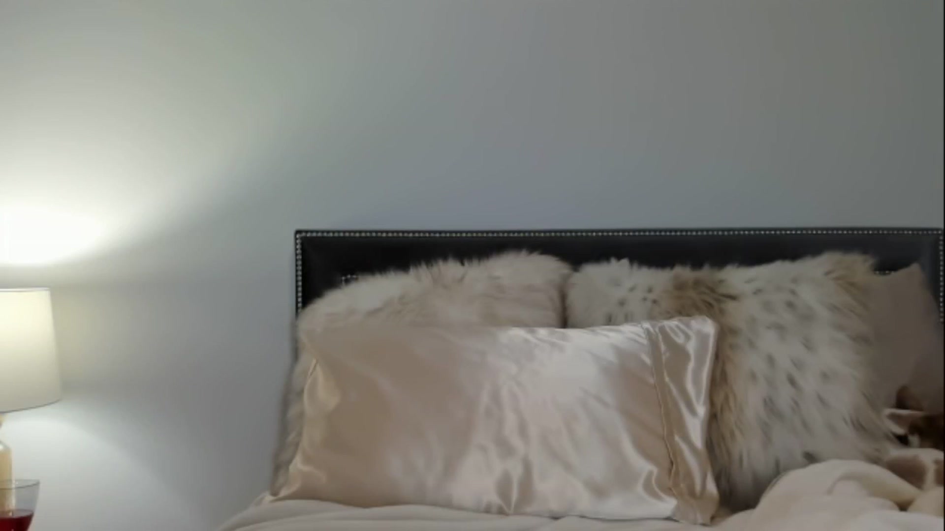 Gallery image thumbnail from Jenn_Kiss's myfreecams stream on, 11/15/2022, 07:15 image 16 of 20