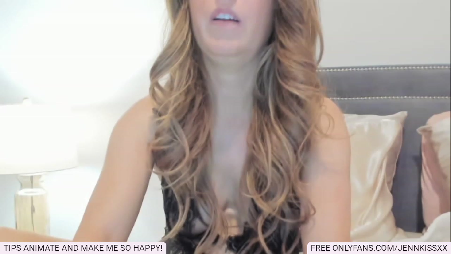 Gallery image thumbnail from Jenn_Kiss's myfreecams stream on, 12/03/2022, 08:07 image 18 of 20