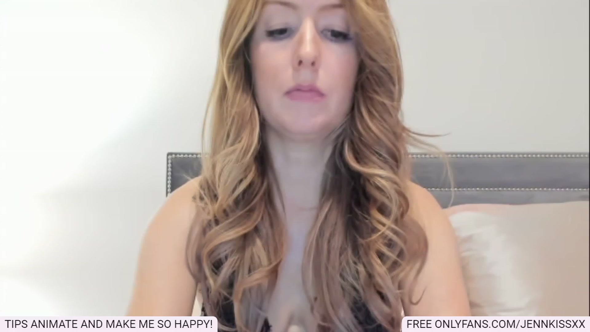 Gallery image thumbnail from Jenn_Kiss's myfreecams stream on, 12/03/2022, 08:56 image 9 of 20